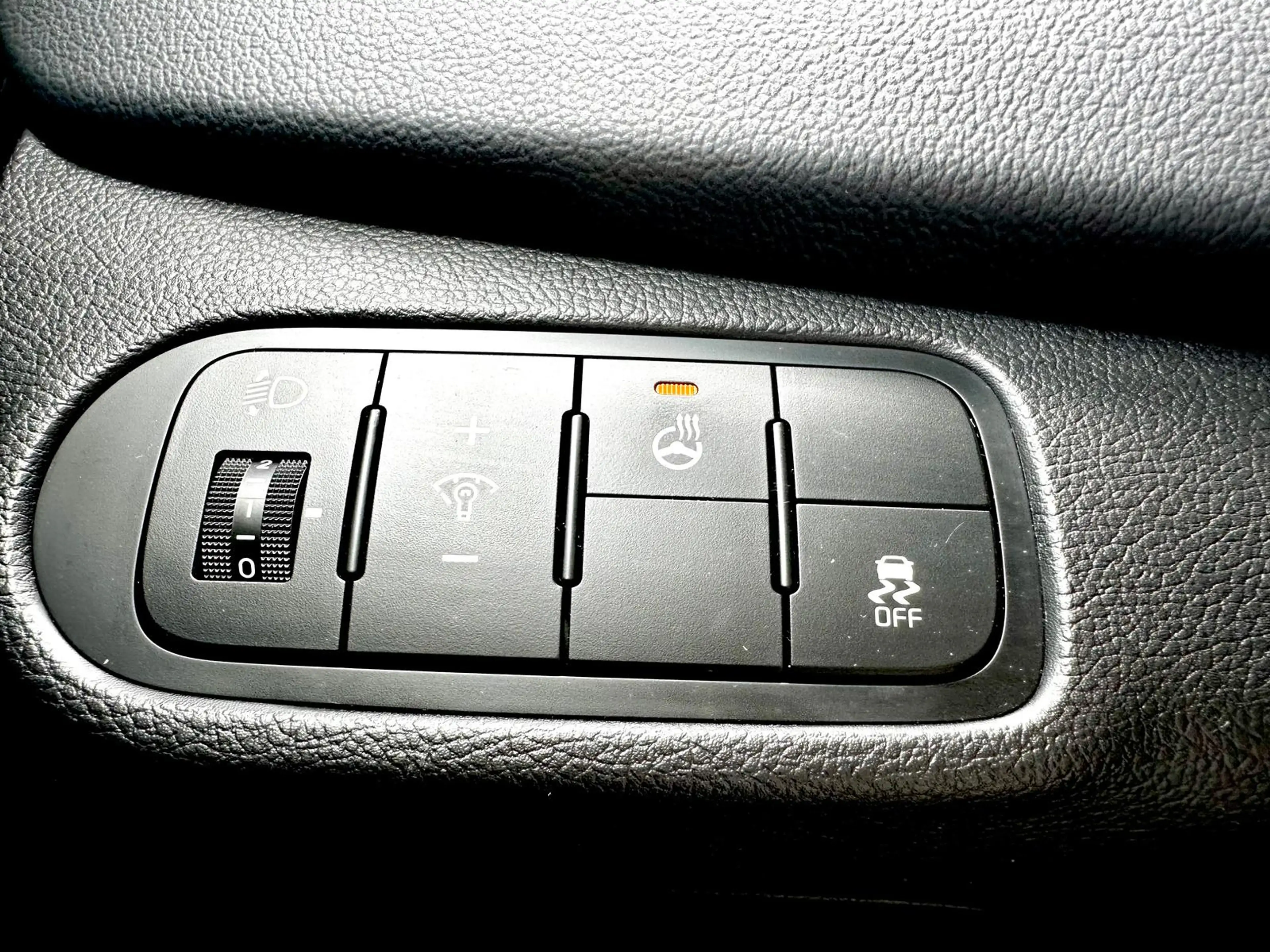 Kia Carens 1.6 GDI KAT Navi Kamera Garantie — photo 22