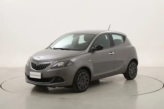 Lancia Ypsilon Hybrid Gold 1.0 Mild Hybrid 70CV