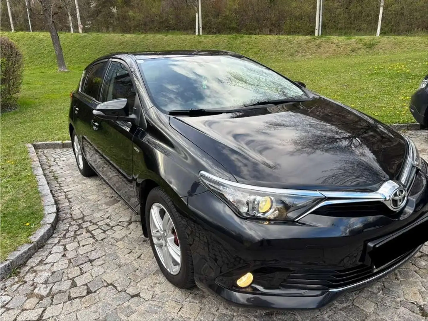 Toyota Auris Auris 1,2 Turbo Active Active Schwarz - 2