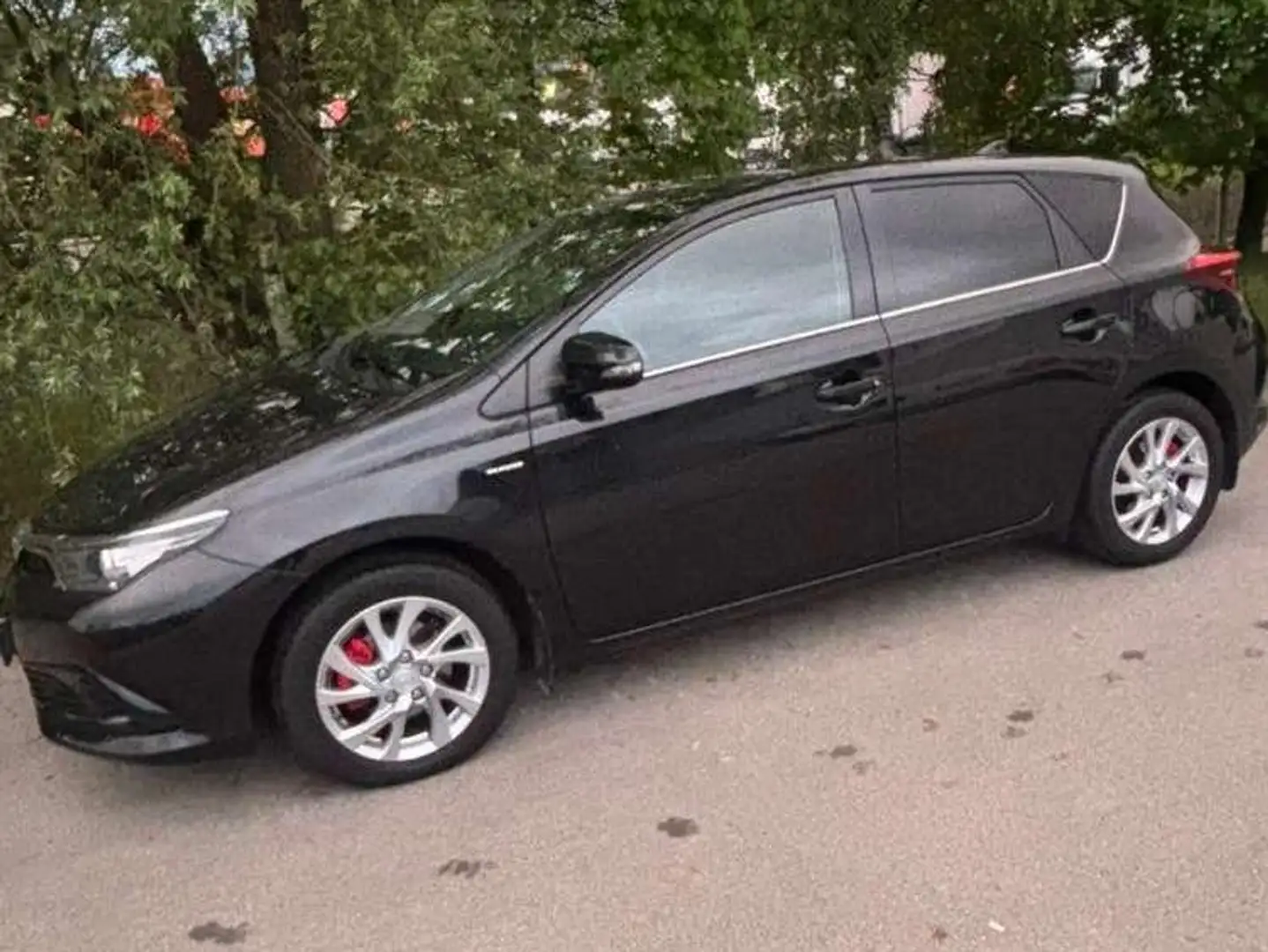 Toyota Auris Auris 1,2 Turbo Active Active Schwarz - 1