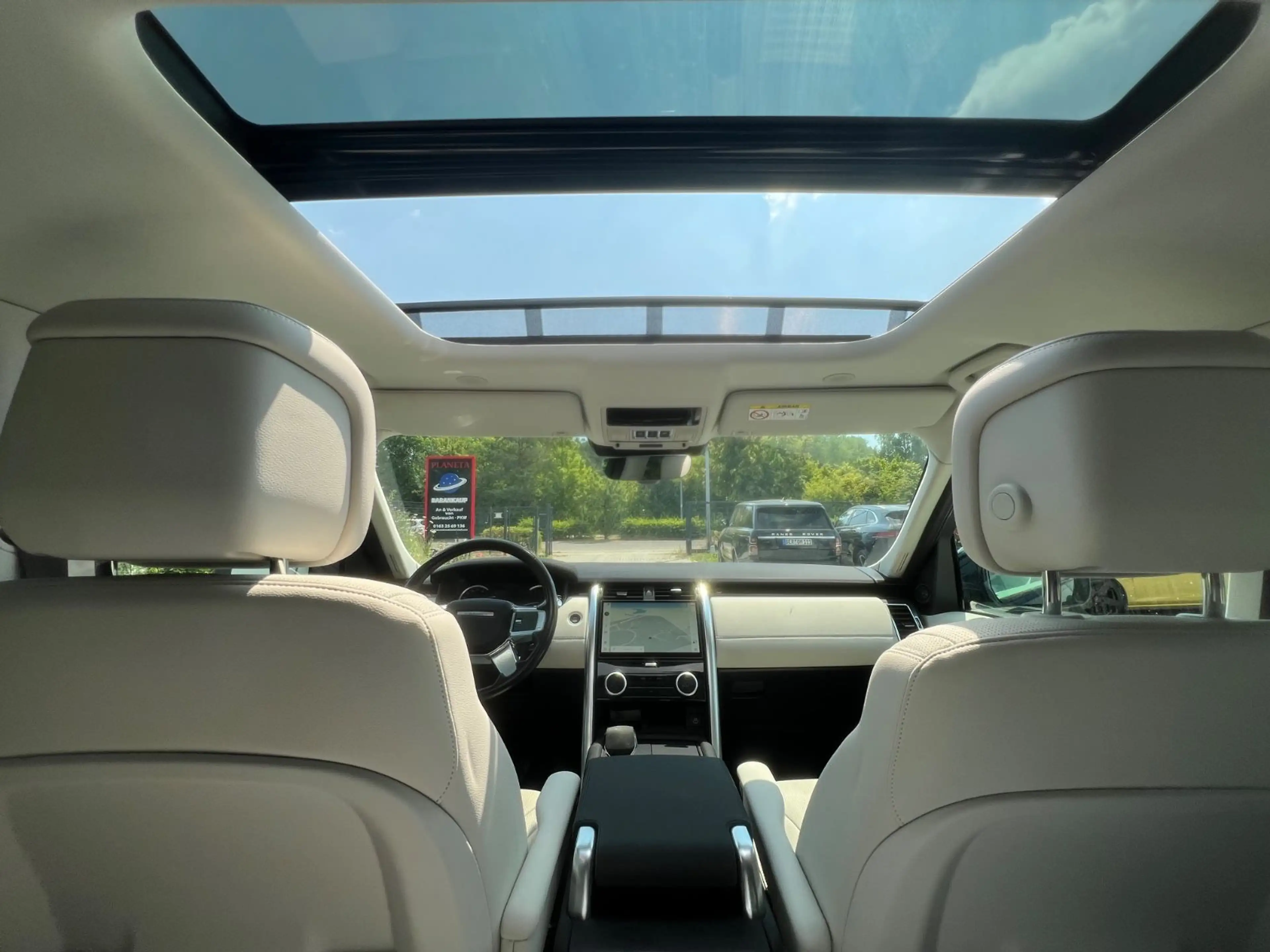 Land Rover Discovery 5 SE D300 AWD*7/SITZE*PANOAMA*LED*AHK* — photo 17