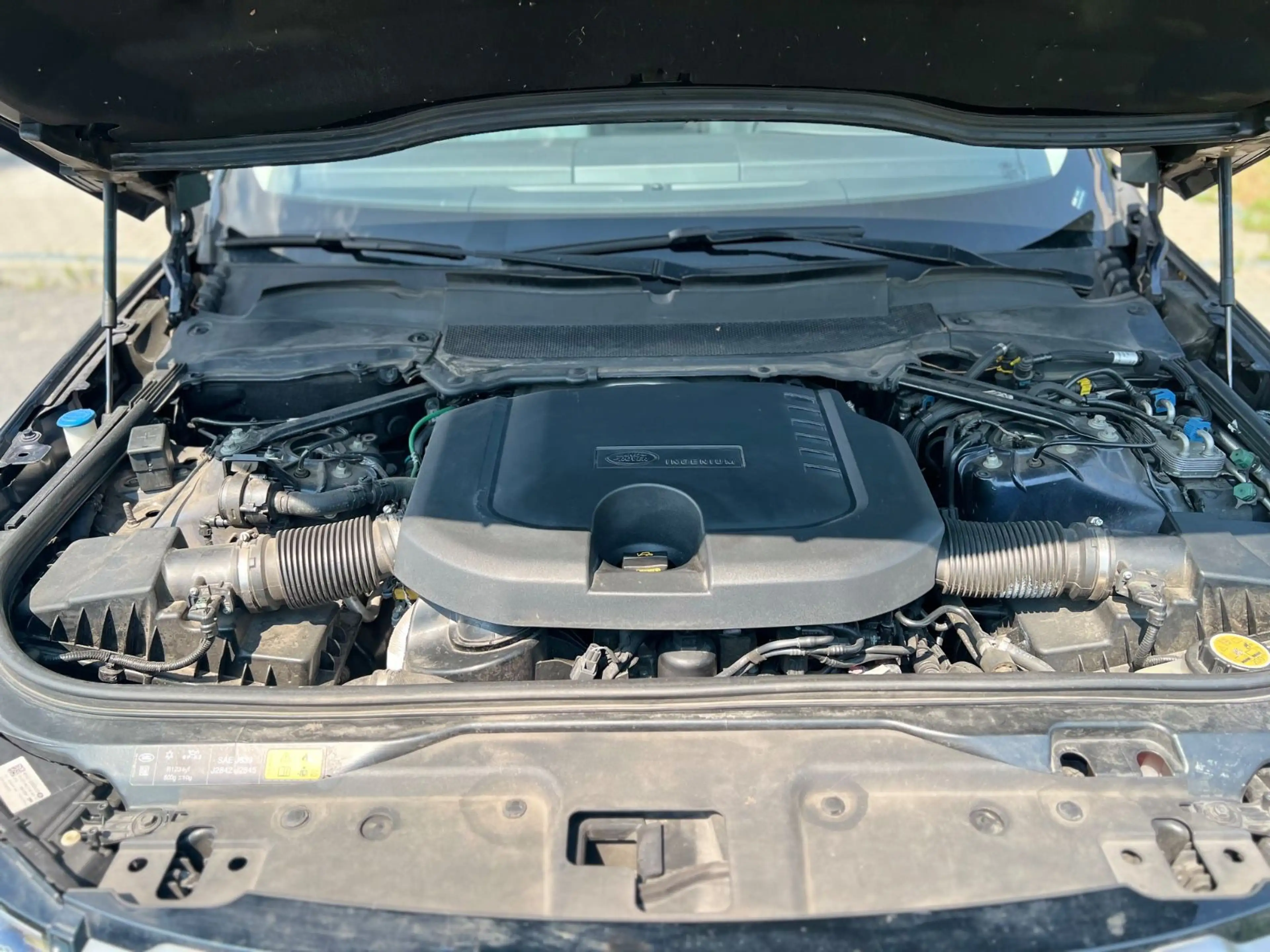Land Rover Discovery 5 SE D300 AWD*7/SITZE*PANOAMA*LED*AHK* — photo 37