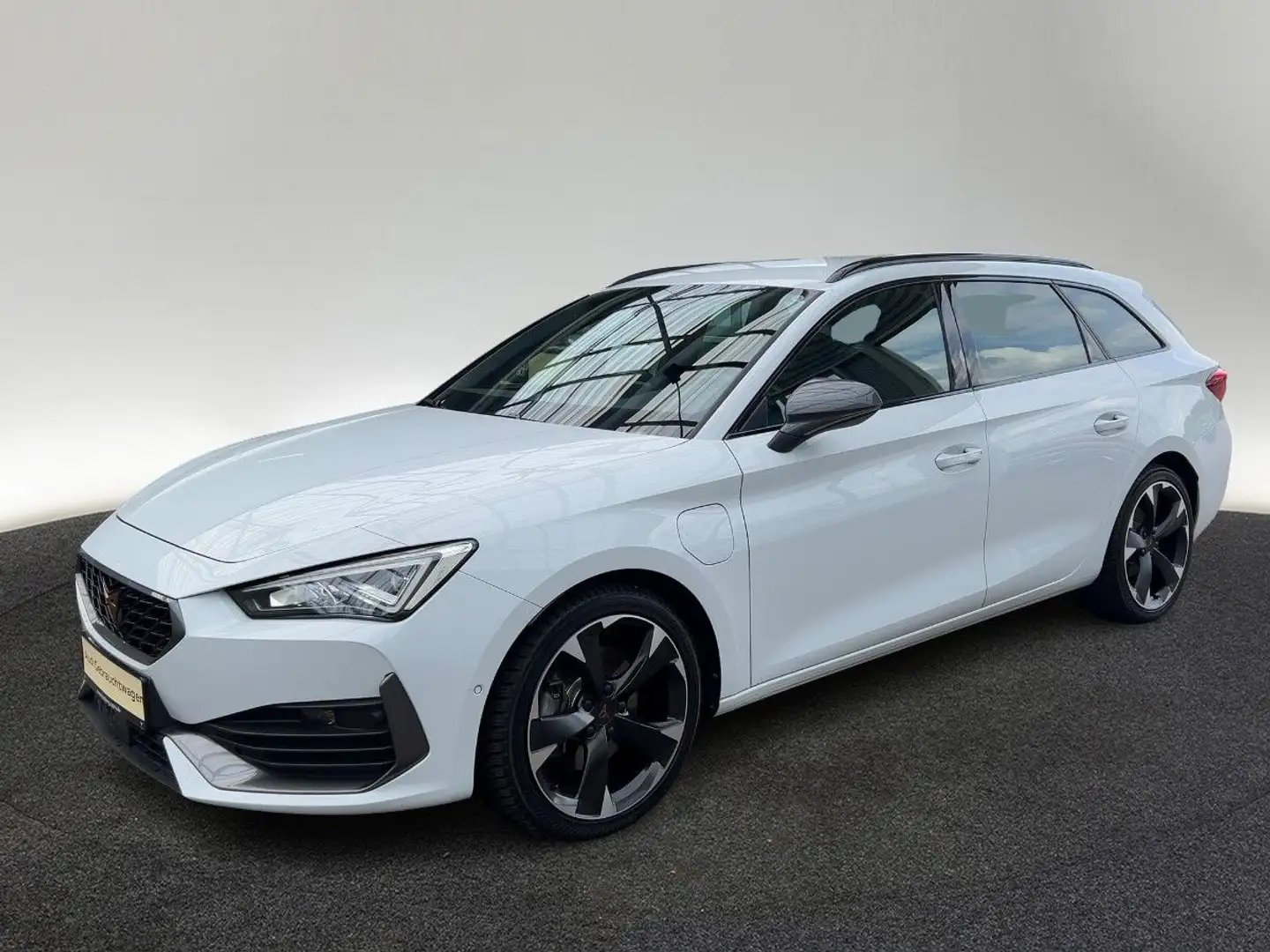 SEAT Leon Sportstourer 1.4 e-HYBRID DSG Navi Kamera S Weiß - 2