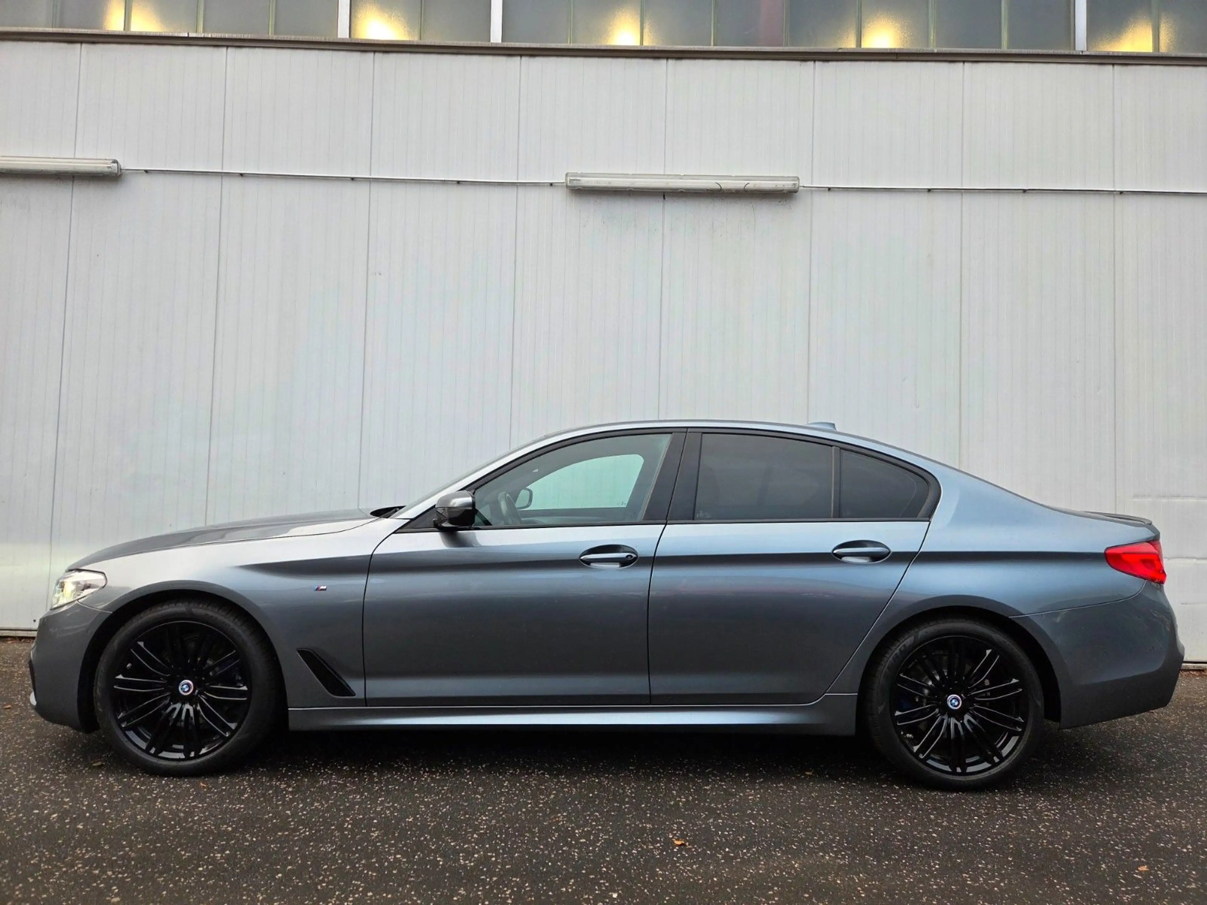 BMW 520 i M-Sportpaket/BMW Scheckheft!