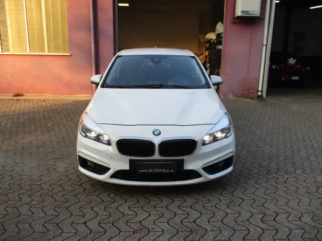 BMW 218