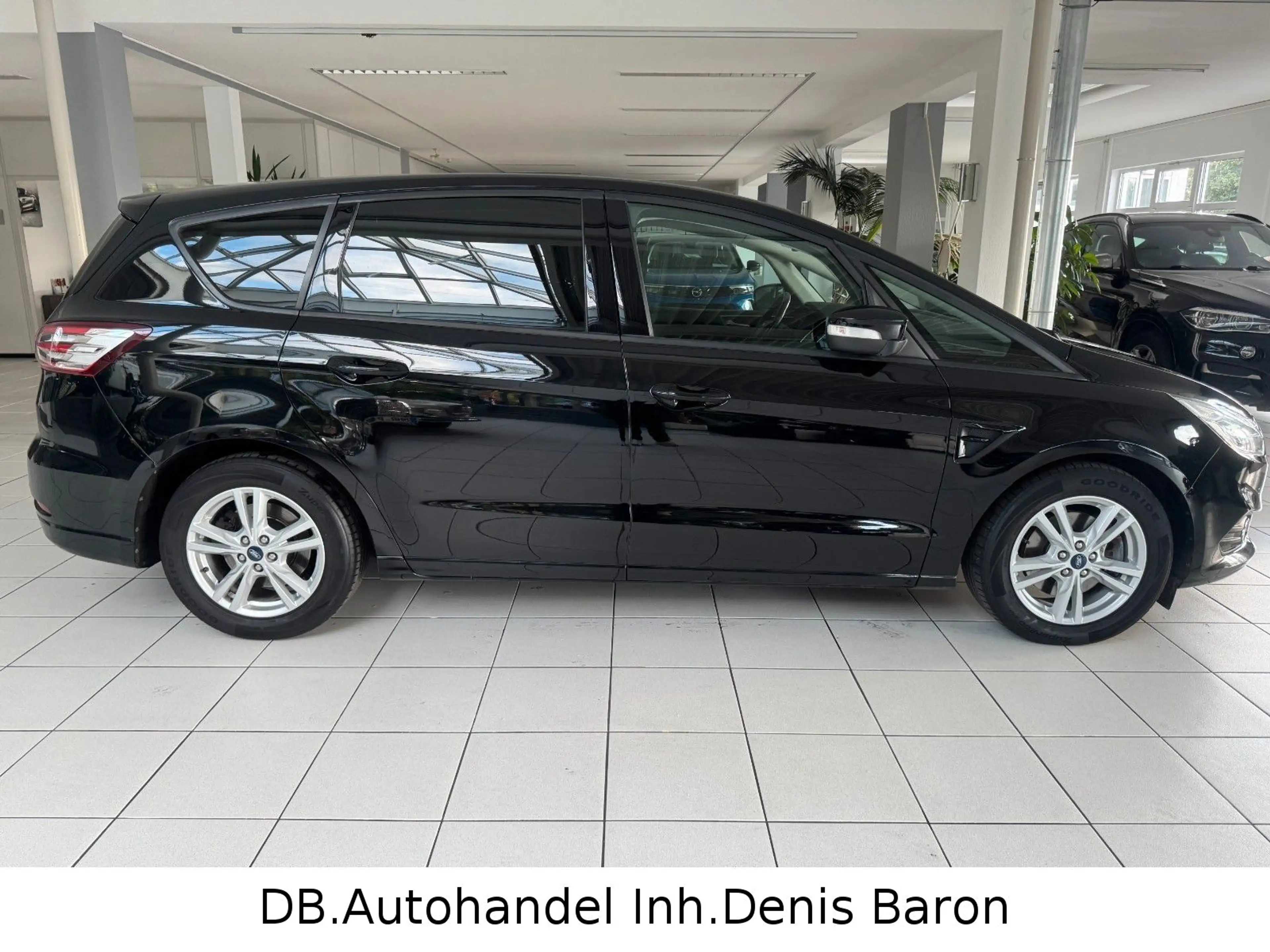 Ford S-Max S-MAX Business Kamera Navi Klima Tempo PDC SHZ — photo 4