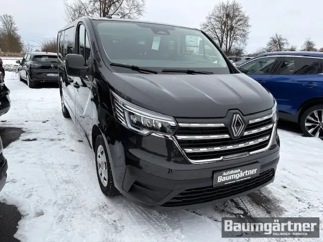 Renault Trafic Grand Combi Evolution dCi 150 9-Sitzer