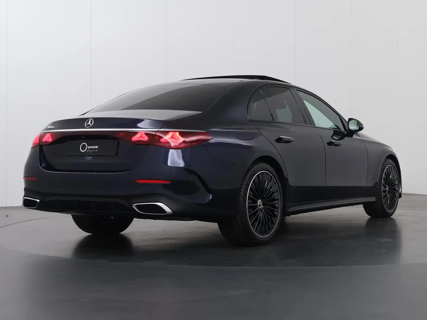 Mercedes-Benz E 300 300e Sport Edition | Panoramaschuifdak | Premium P Blu/Azzurro - 2