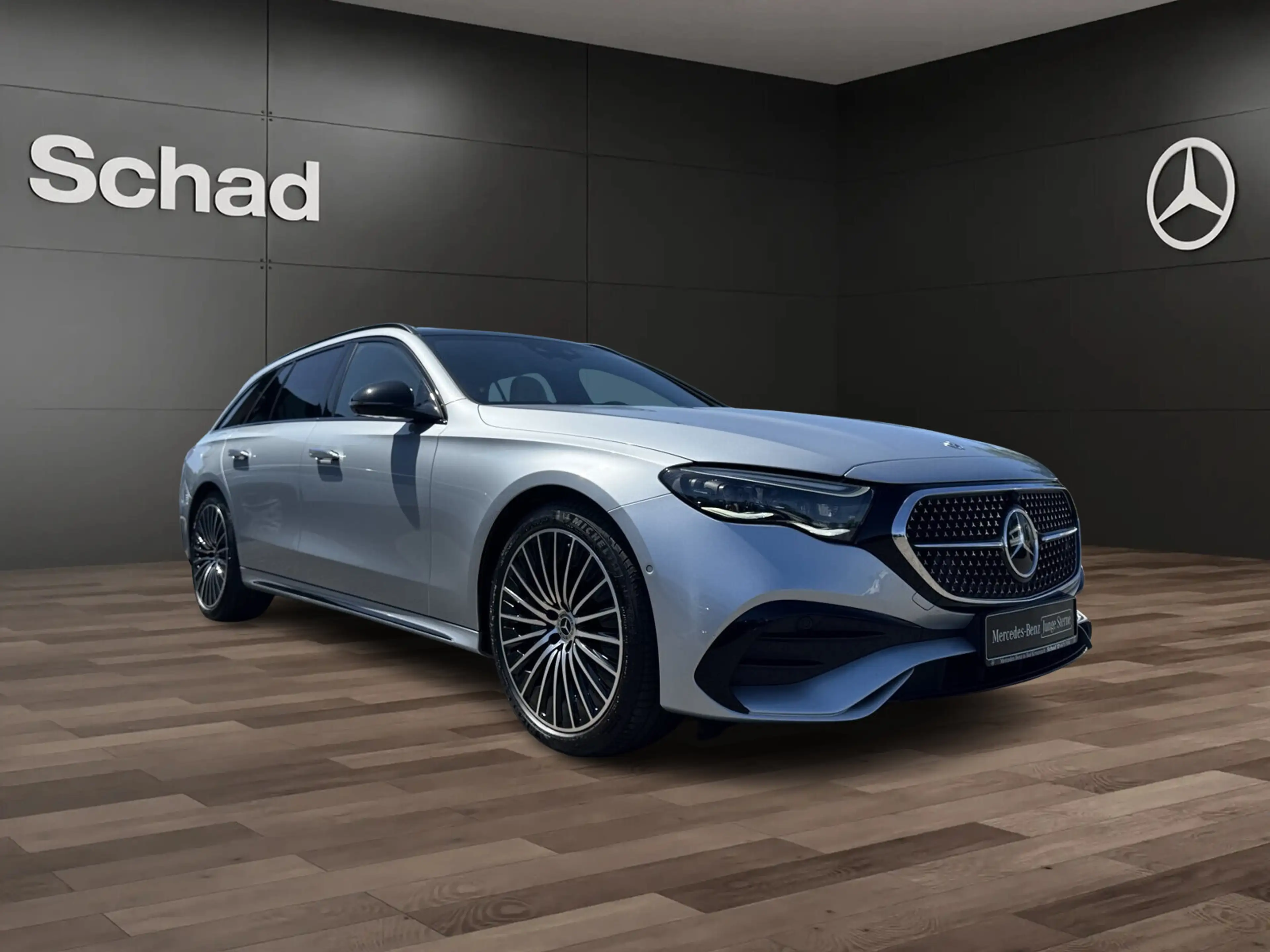 Mercedes-Benz E 450 E 450d 4M T AMG +PANO+LEDER WEISS+AHK+BURM+DIGI+ — photo 3