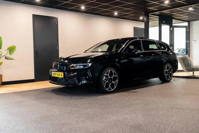 Opel Astra view 24