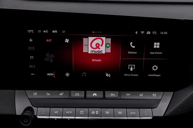 Opel Astra view 13