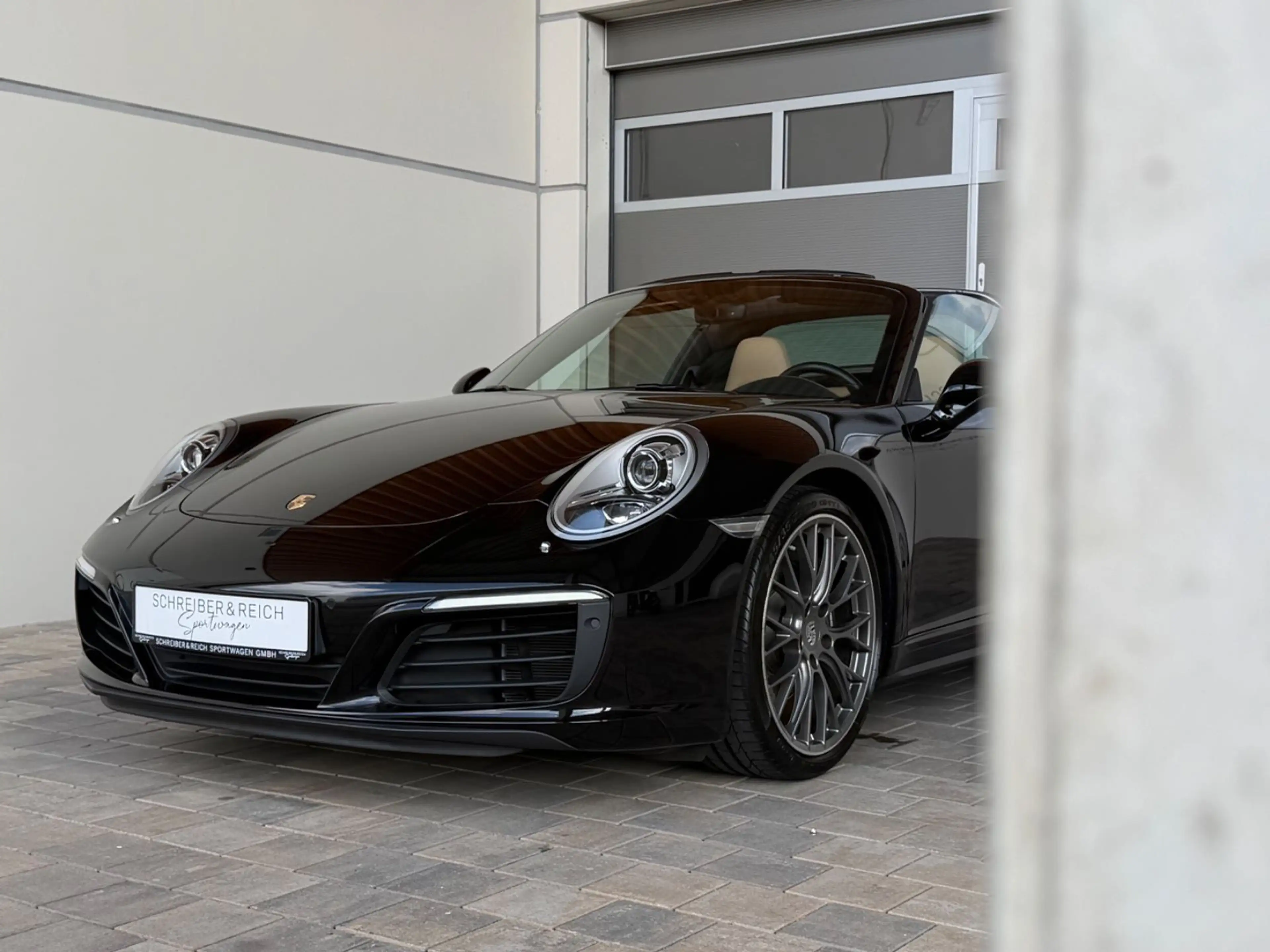 Porsche 991 .2 Targa 4 - Approved 04/28 - Bicolor — photo 3