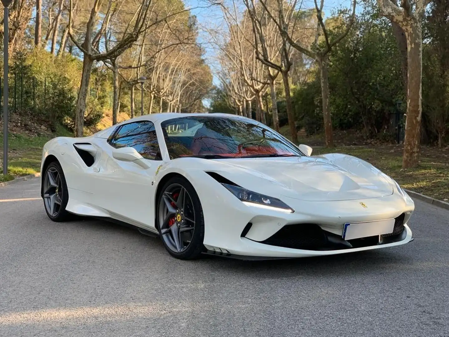 Ferrari F8 Spider Carbon*Lift*Display*CAM*el Seats Weiß - 1