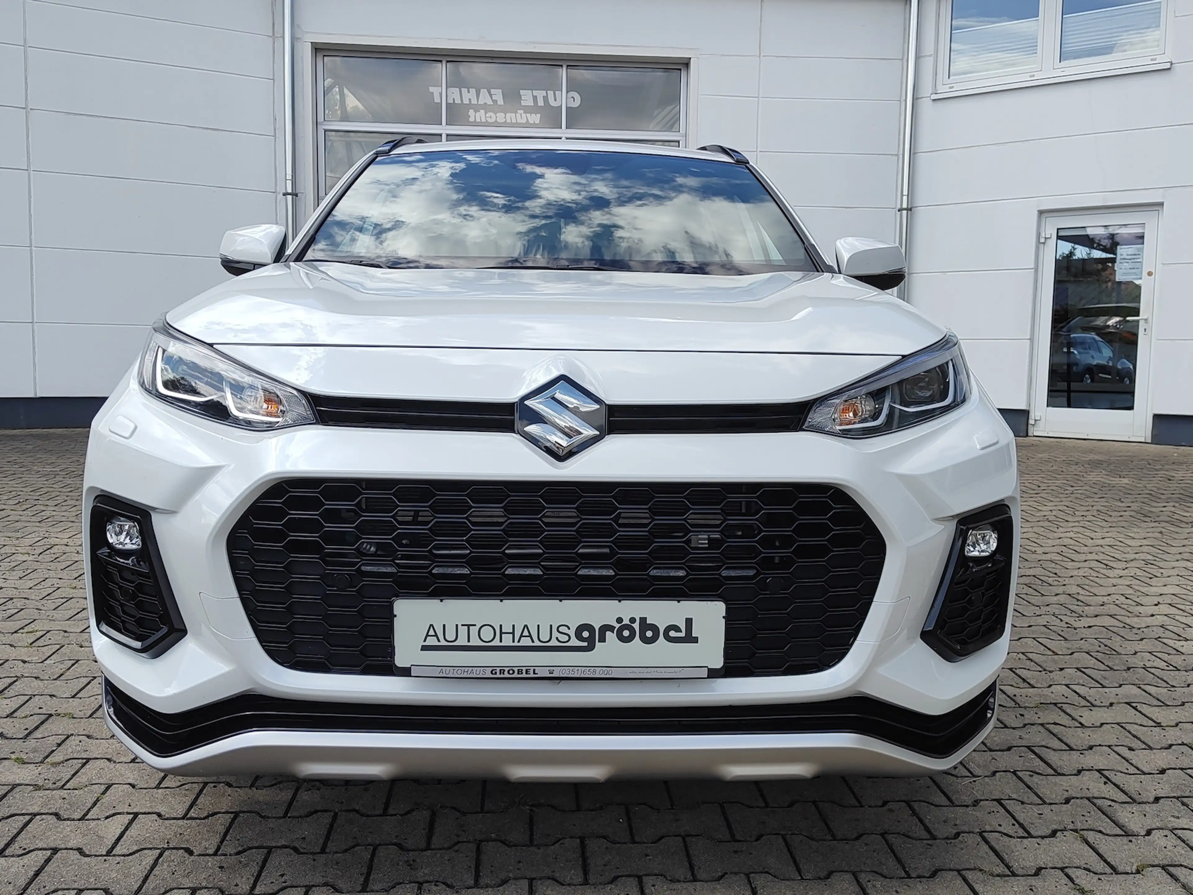 Suzuki Across Plug-In Hybrid Comf.+ CVT Automatik 4x4 — photo 5