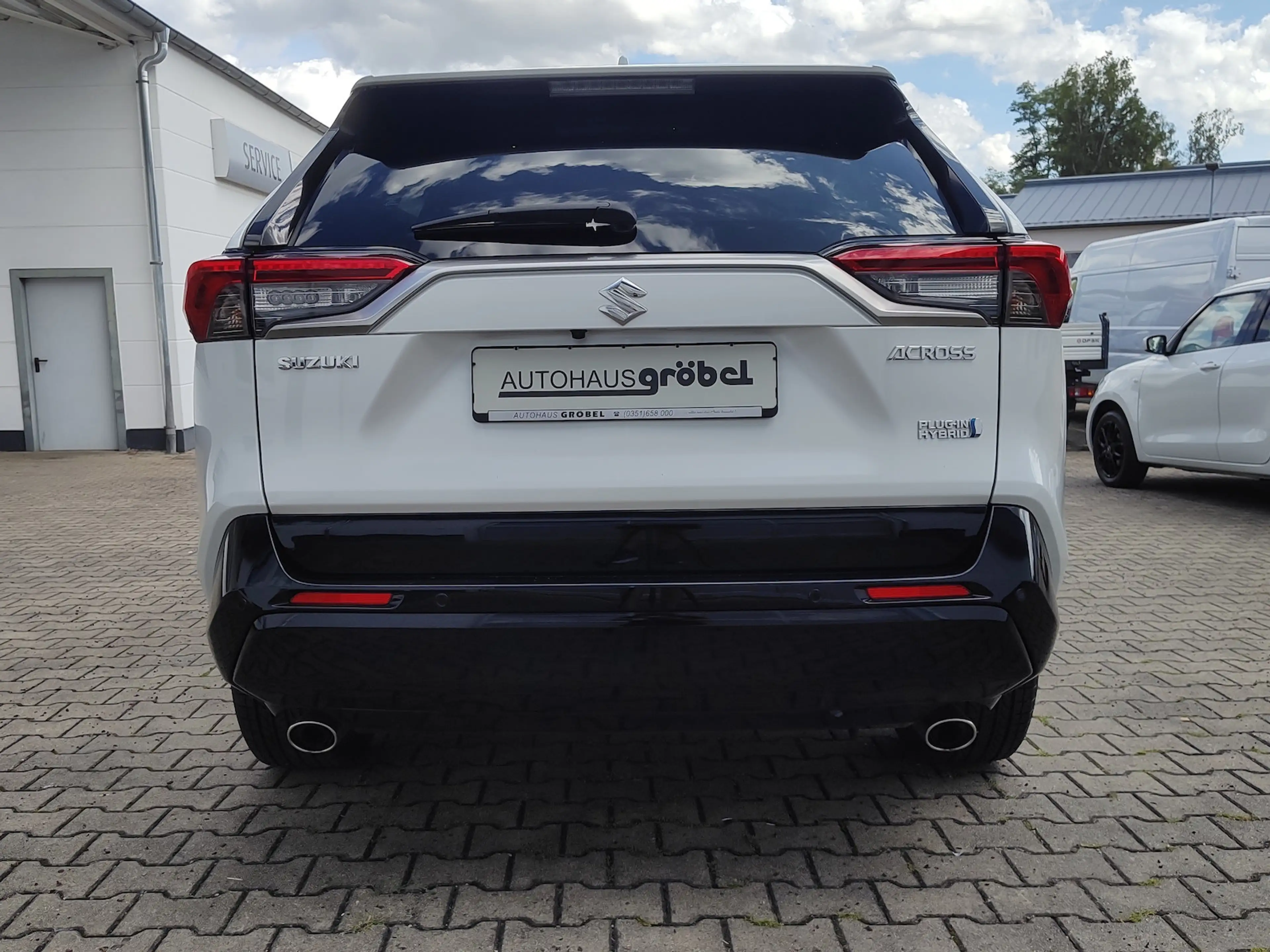 Suzuki Across Plug-In Hybrid Comf.+ CVT Automatik 4x4 — photo 9