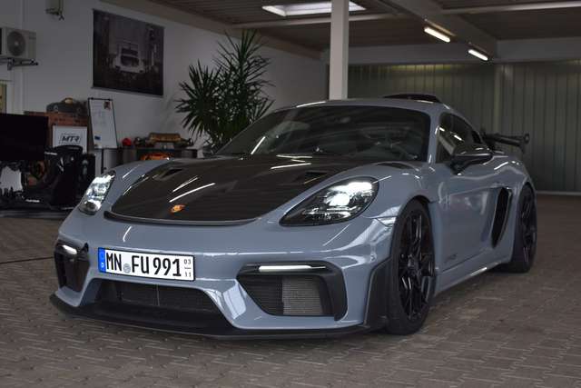 Imagine Porsche 718 Cayman GT4 RS Weissach-Paket Lift 90L