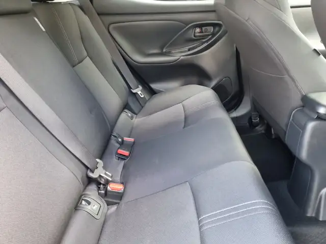 Toyota Yaris view 10