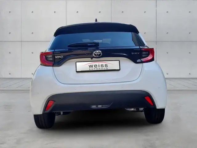 Toyota Yaris view 5
