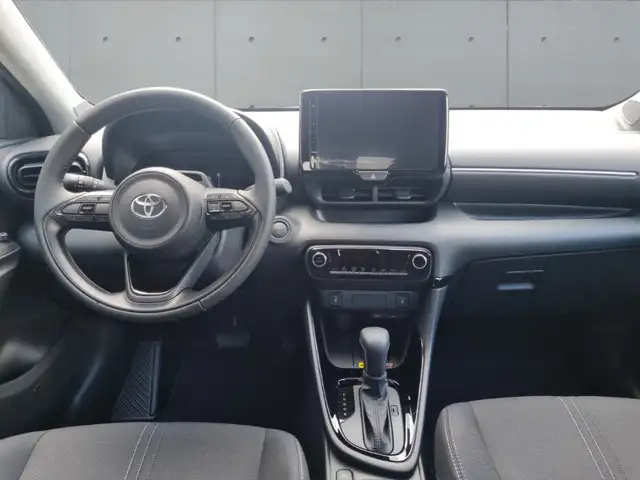 Toyota Yaris view 11