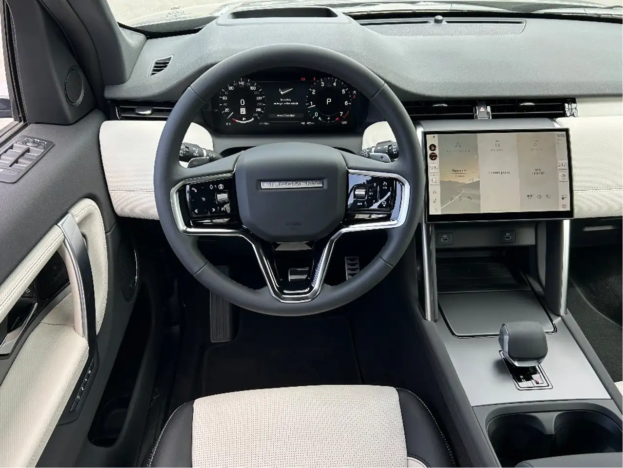 Land Rover Discovery Sport снимка Land Rover Discovery Sport