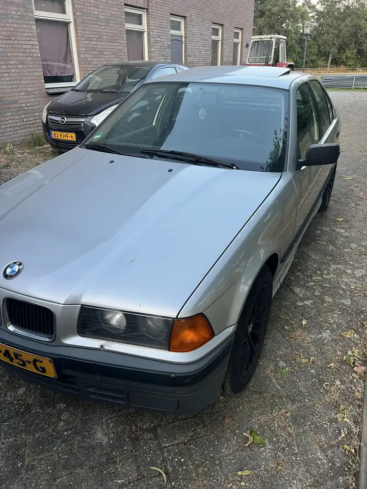 BMW 316, foto 4