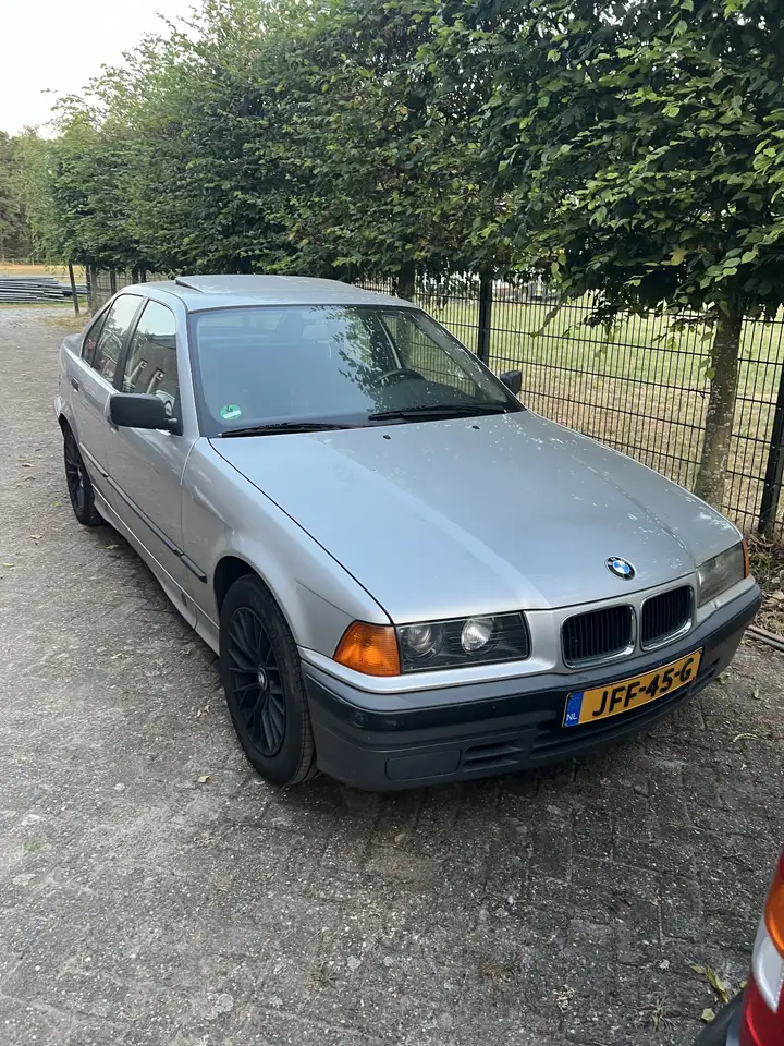 BMW 316, foto 3