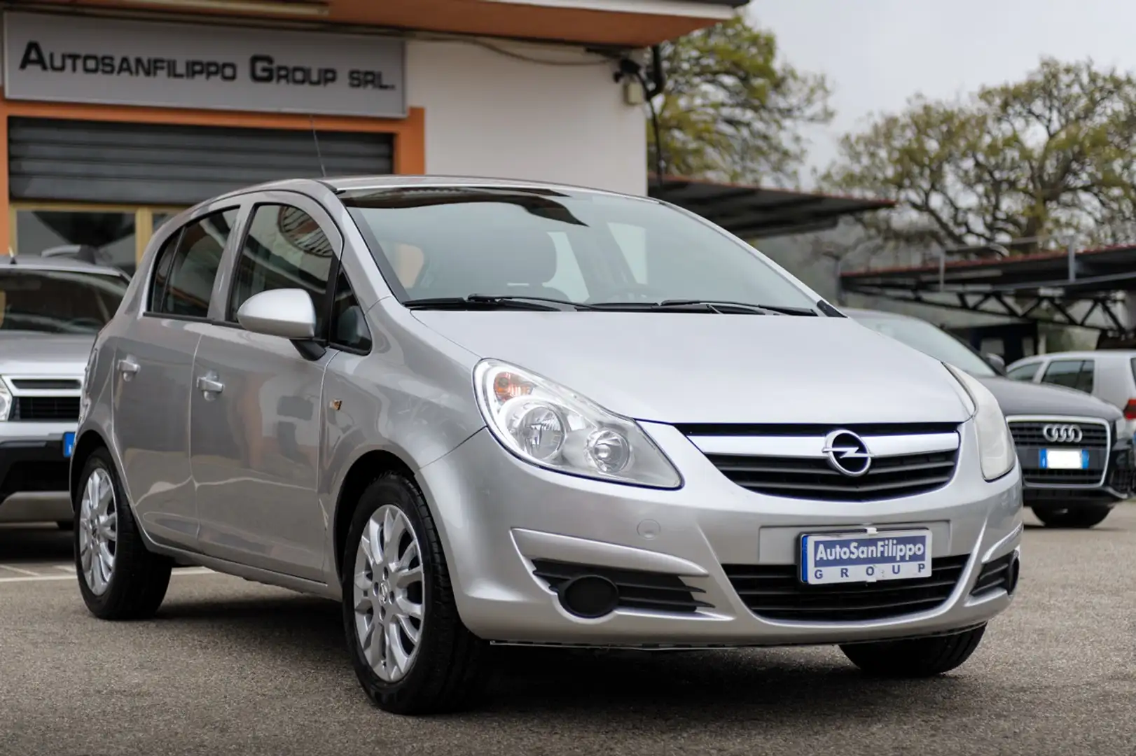 Opel Corsa Corsa 5p 1.3 cdti Cosmo 90cv easytronic Argento - 2