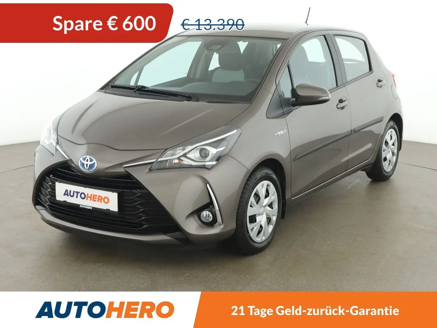 Toyota Yaris 1.5 Hybrid Dynamic Gris - 1