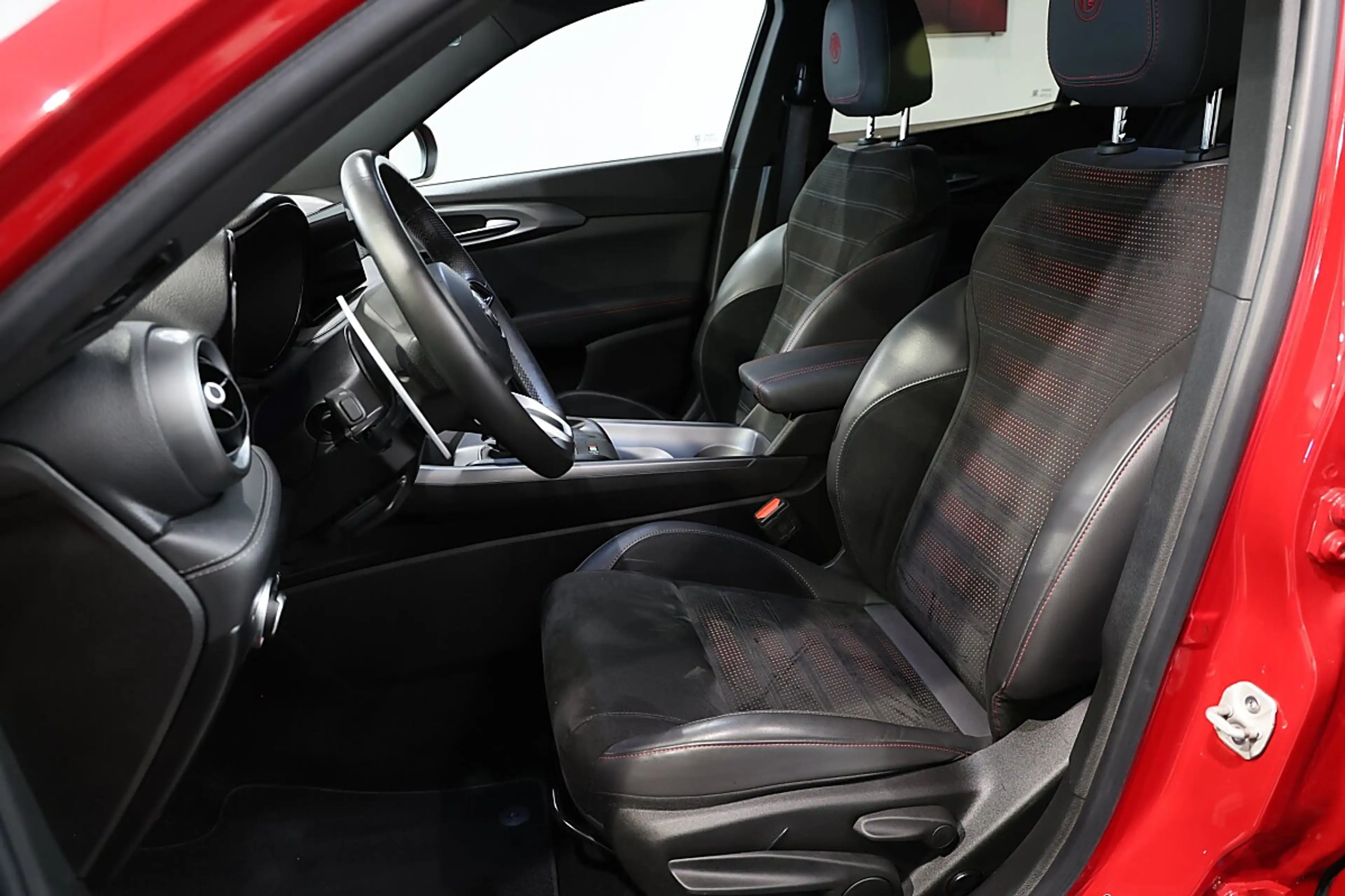 Alfa Romeo Tonale Edizione Speciale 1.5 T4 48V MHEV DCT — photo 9