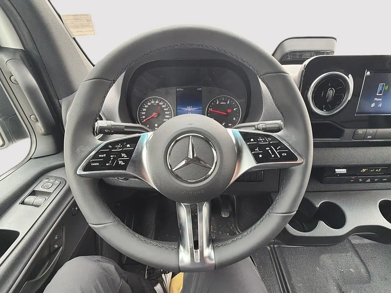 Mercedes-Benz Sprinter снимка Mercedes-Benz Sprinter