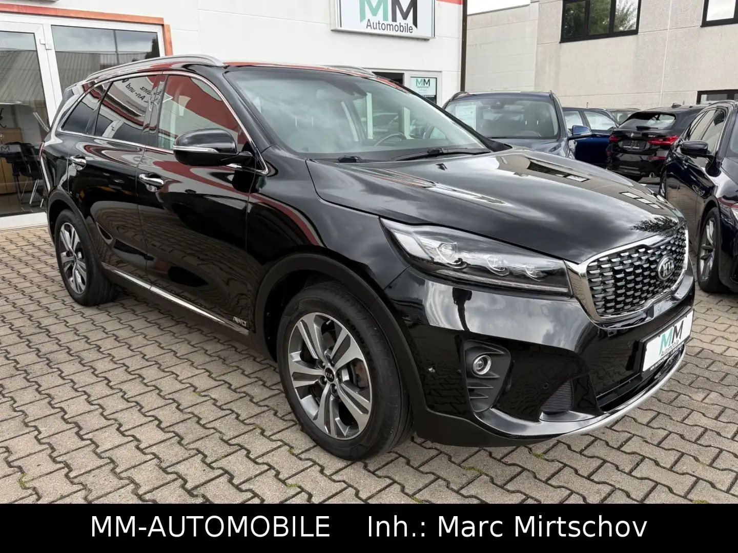 Kia Sorento Platinum-NAVI-LEDER-AHK-PANO-KAM-B&O-HUP Schwarz - 1