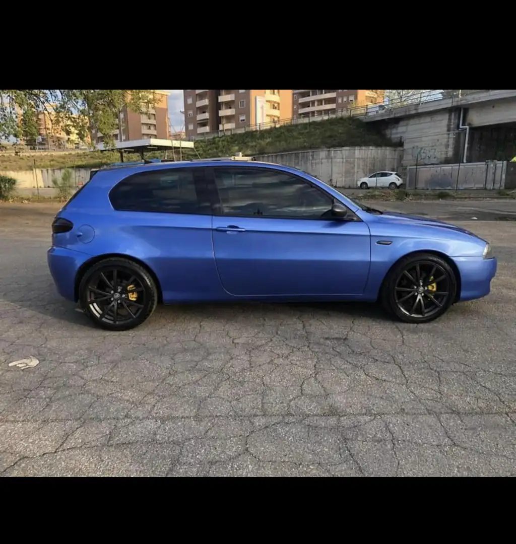 Alfa Romeo 147 3p 1.9 jtd BlackLine 120cv Bleu - 2