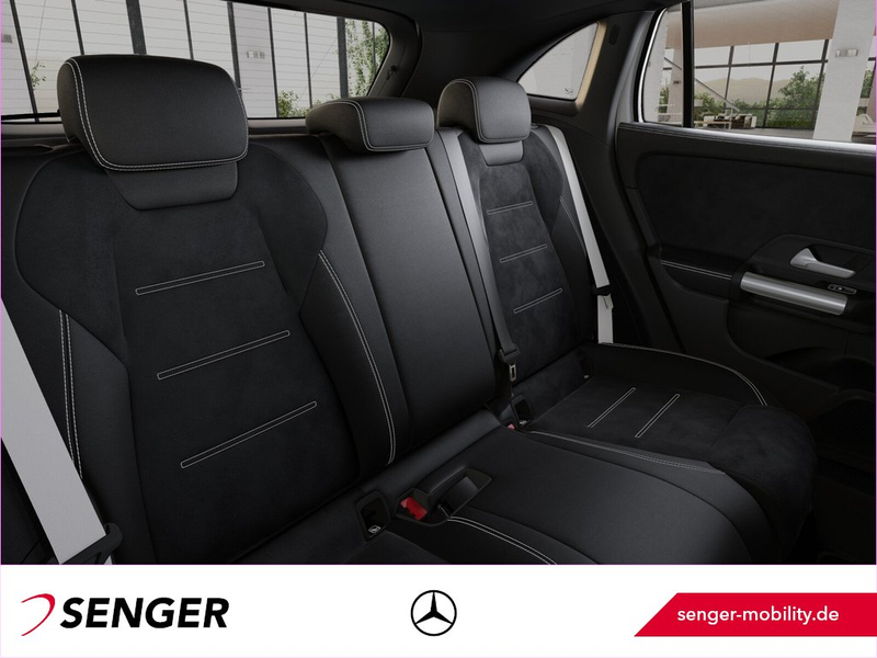 Mercedes-Benz GLA 200 AMG Special Edition Night 20" Ambiente — photo 10