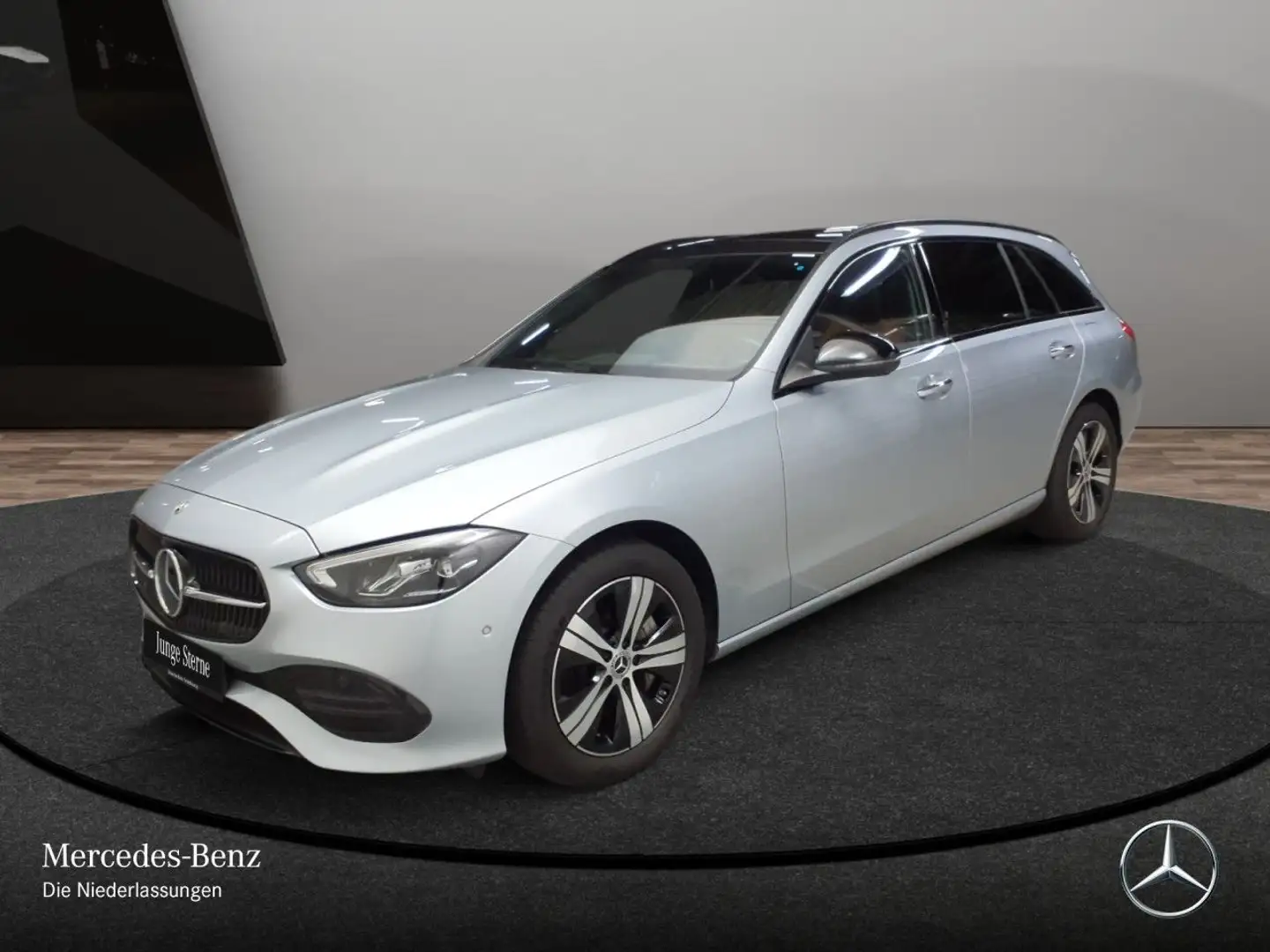 Mercedes-Benz C 300 e T AVANTG+NIGHT+PANO+360+AHK+LED+SITZKLIMA Silber - 2