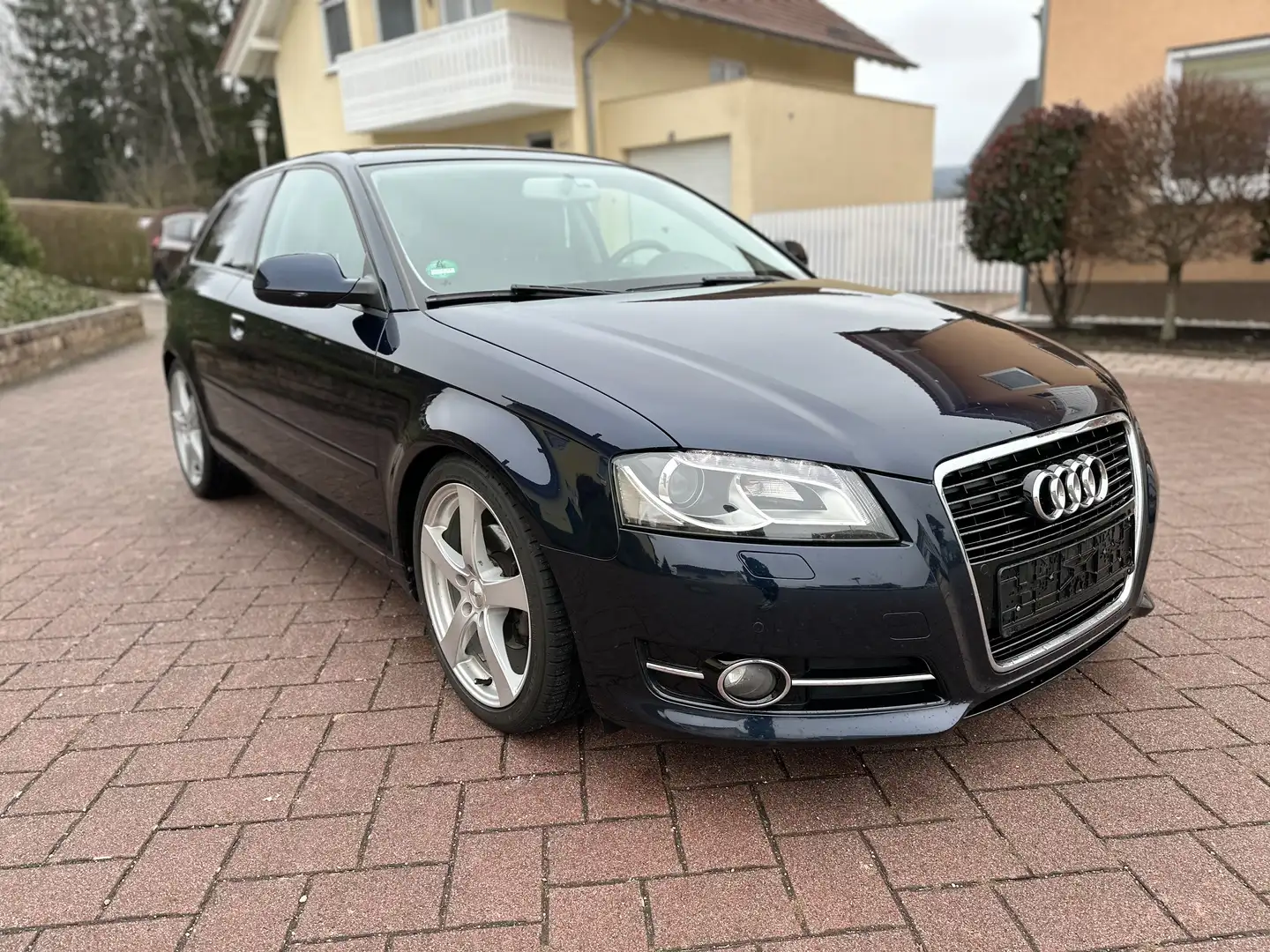 Audi A3 1.8 TFSI Ambiente - 2
