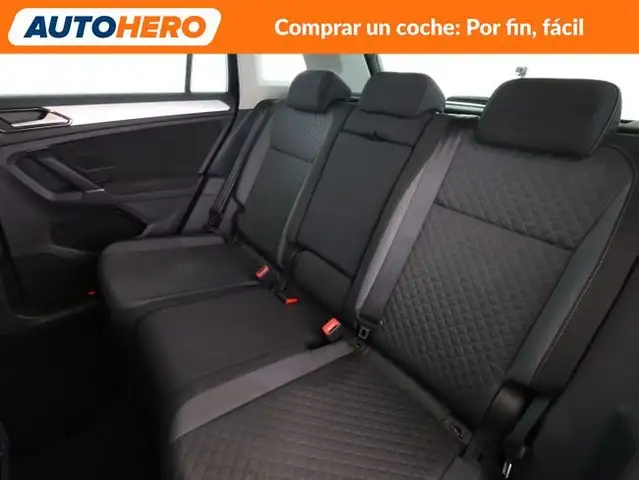 Volkswagen Tiguan view 15