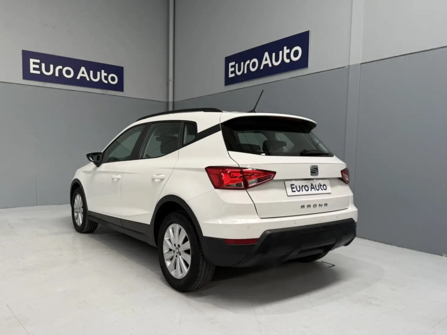 SEAT Arona 1.6TDI CR S&S Style 95 Blanco - 2