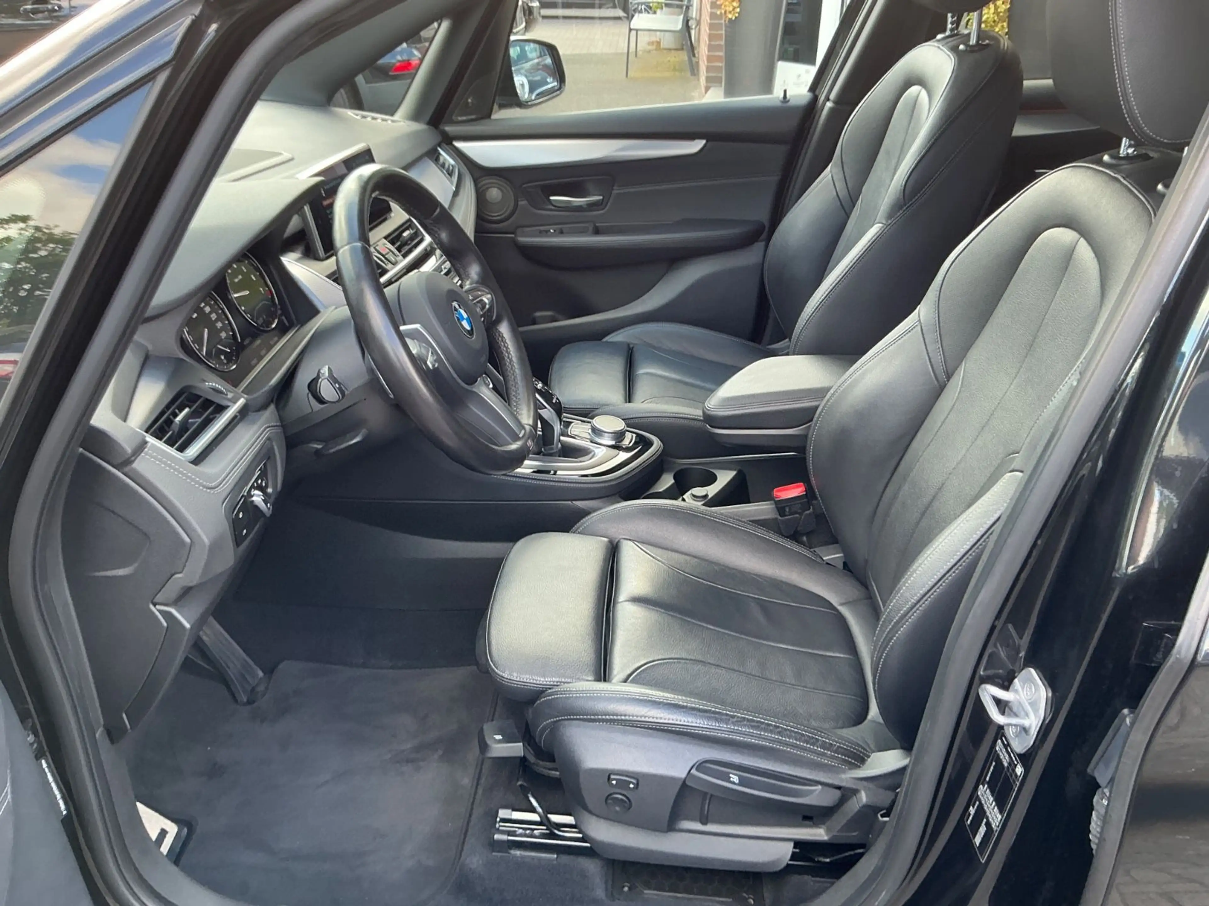 BMW 220 2 Gran Tourer M Sport Navi  7 Sitze AHK — photo 10