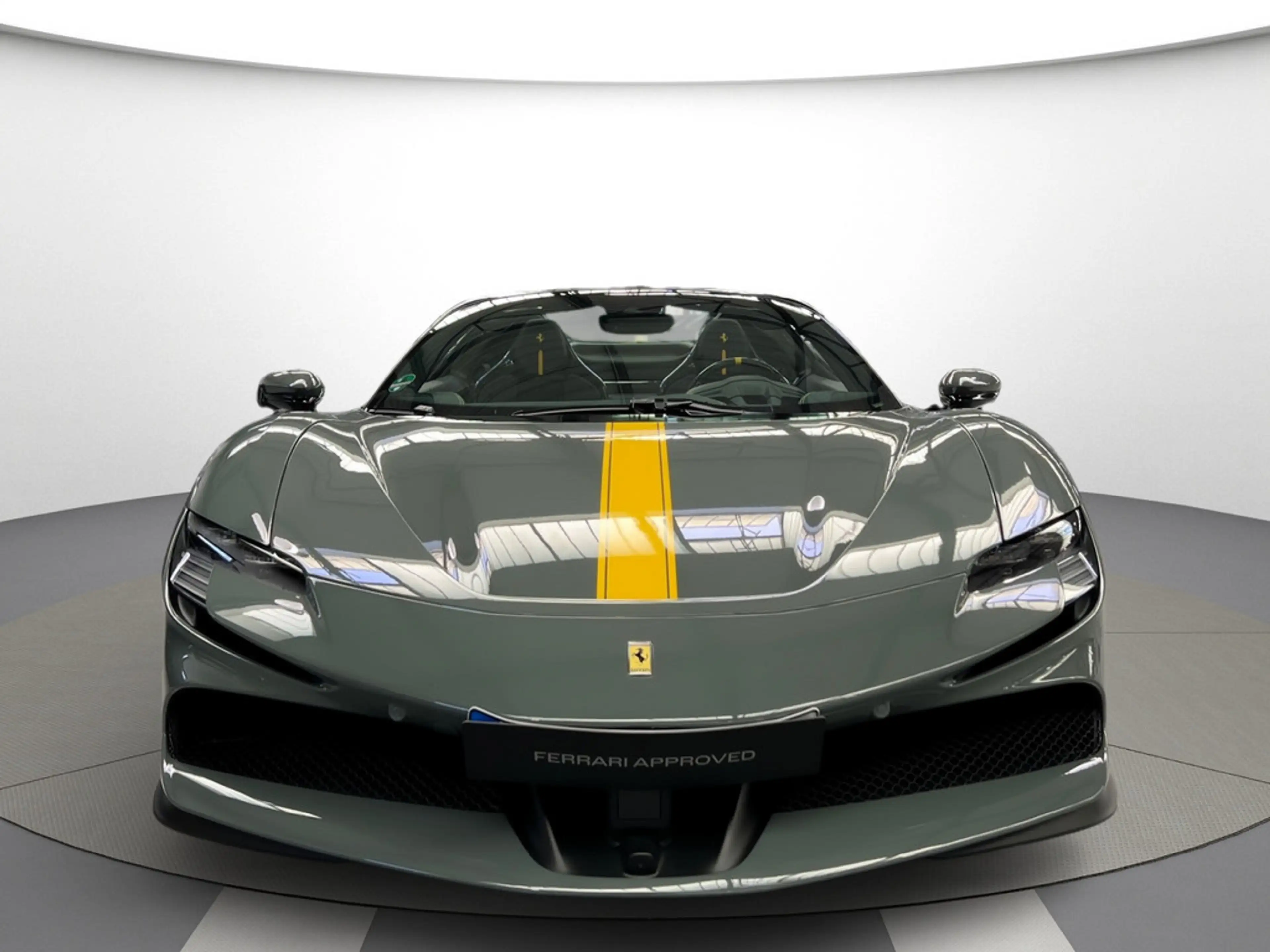 Ferrari SF90 Spider Assetto Fiorano Paket 2025 — photo 2