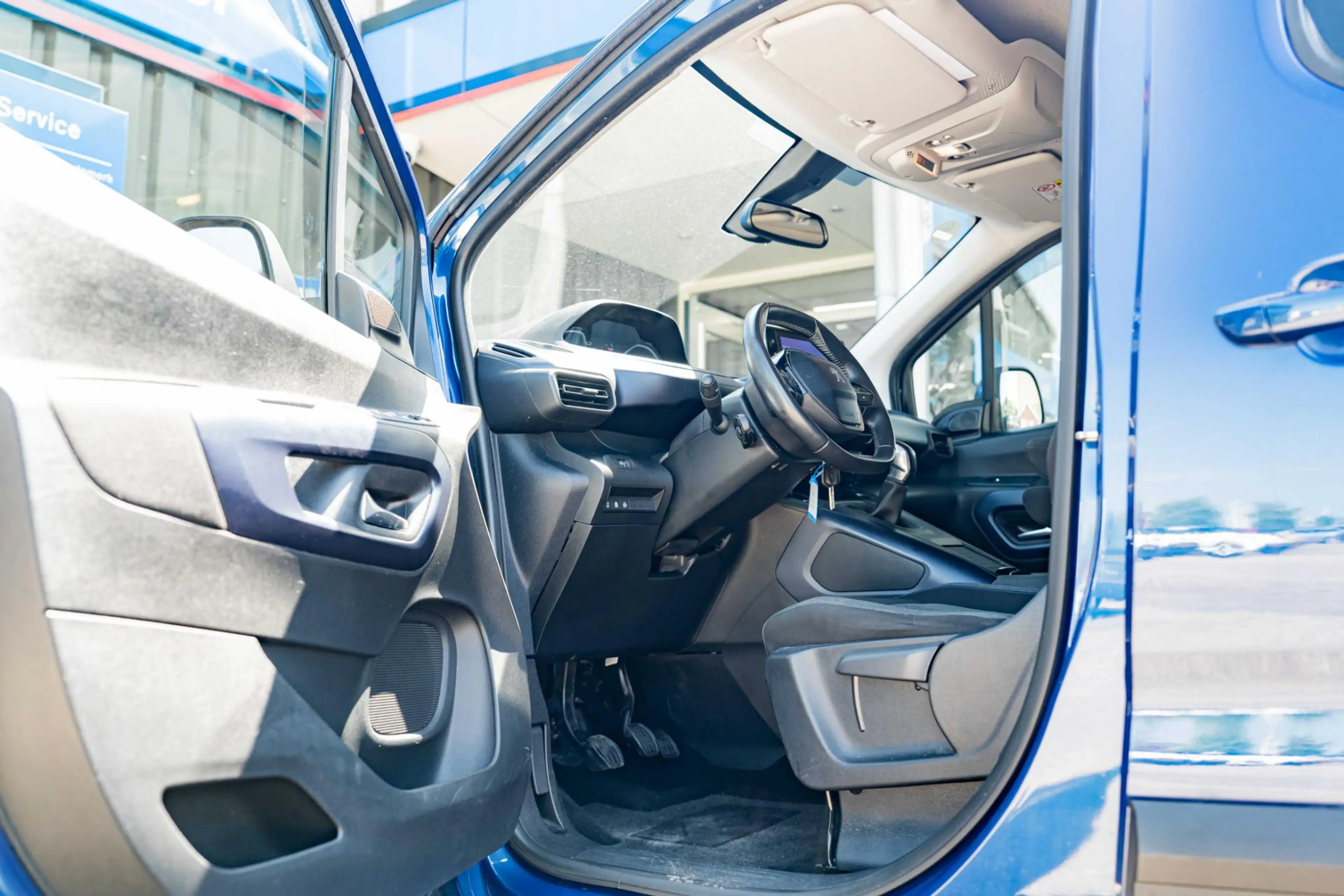 Peugeot Rifter 1.5 BlueHDI Allure — photo 11