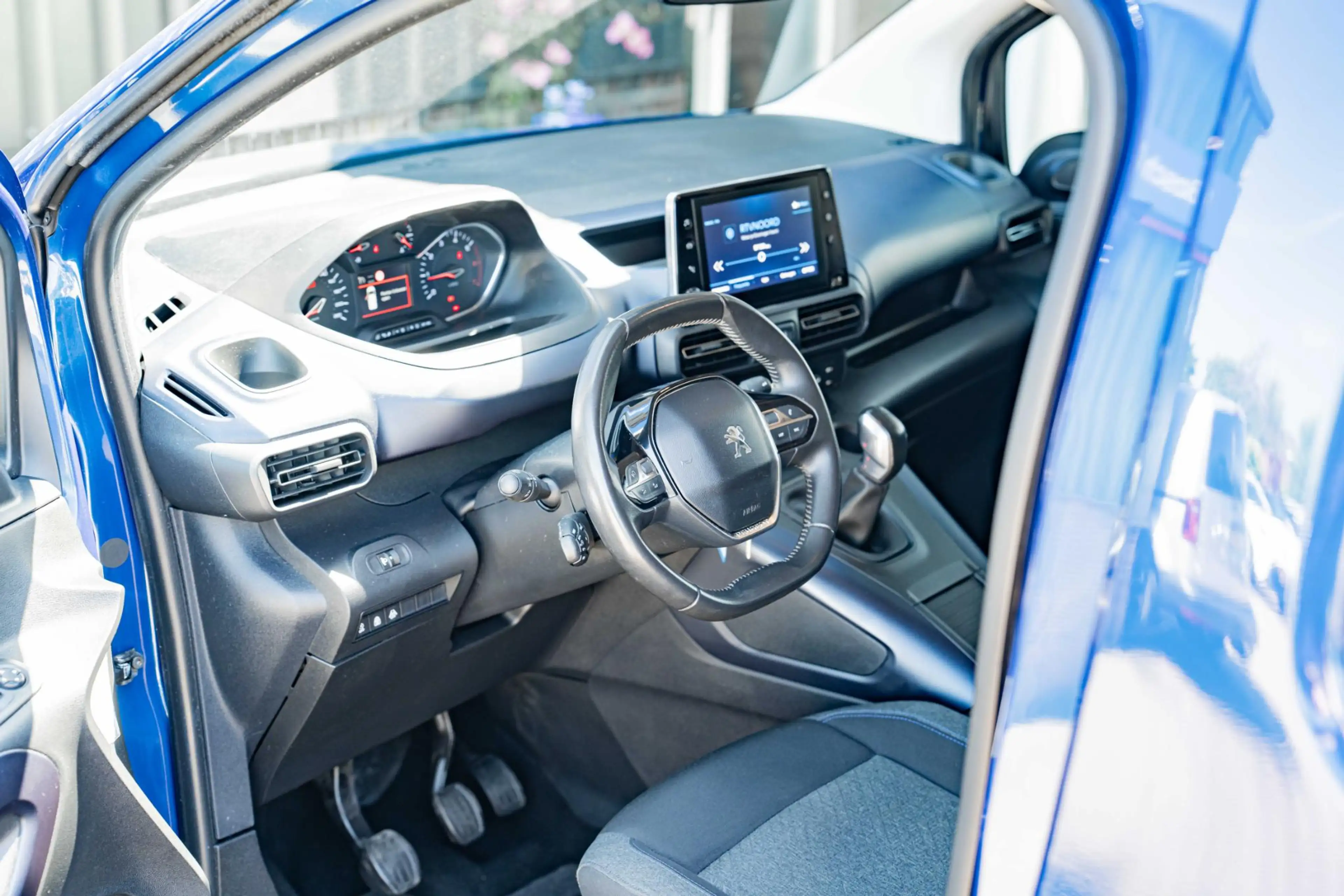 Peugeot Rifter 1.5 BlueHDI Allure — photo 10