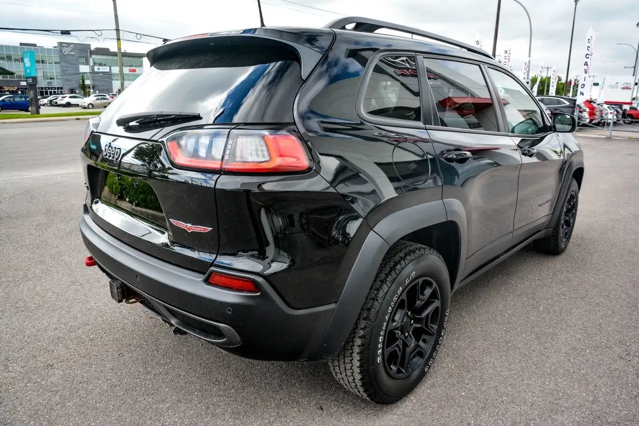 Jeep Cherokee photo Jeep Cherokee