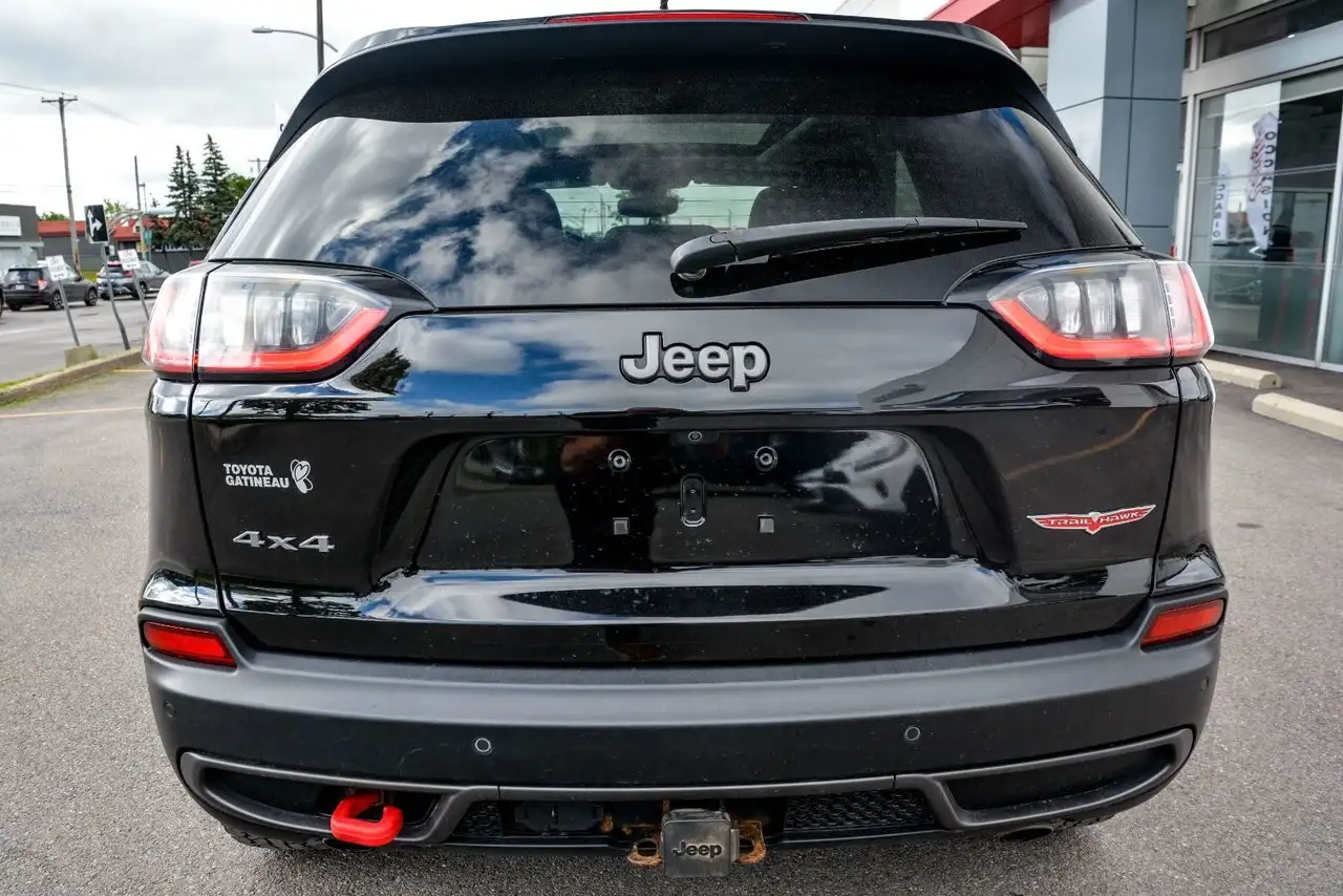 Jeep Cherokee photo Jeep Cherokee