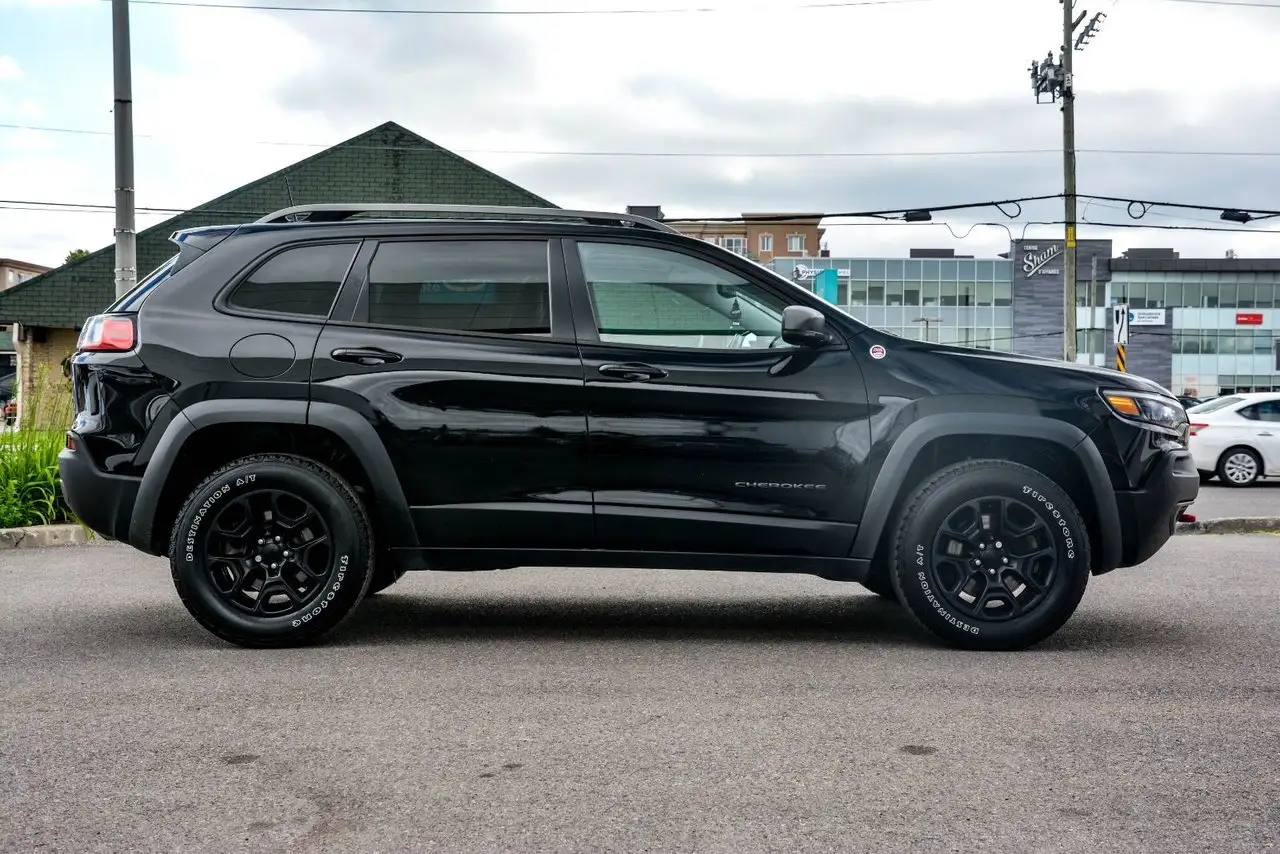 Jeep Cherokee photo Jeep Cherokee