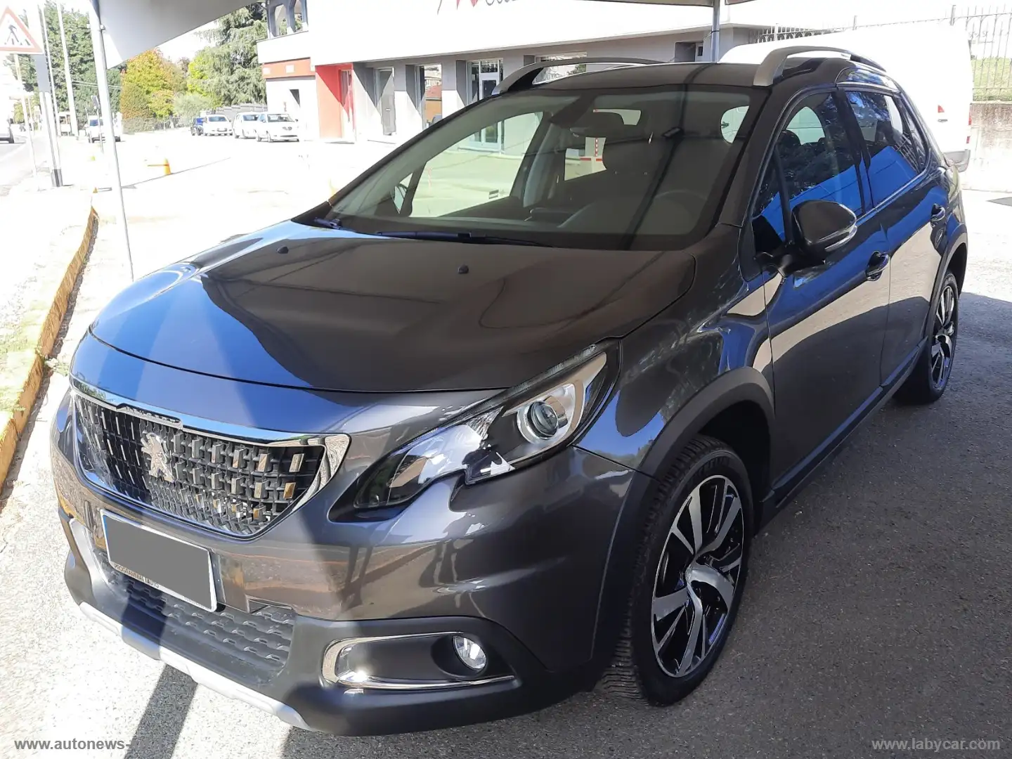 Peugeot 2008 BlueHDi 120 EAT6 S&S Allure CAMBIO AUTOMATICO Grigio - 1