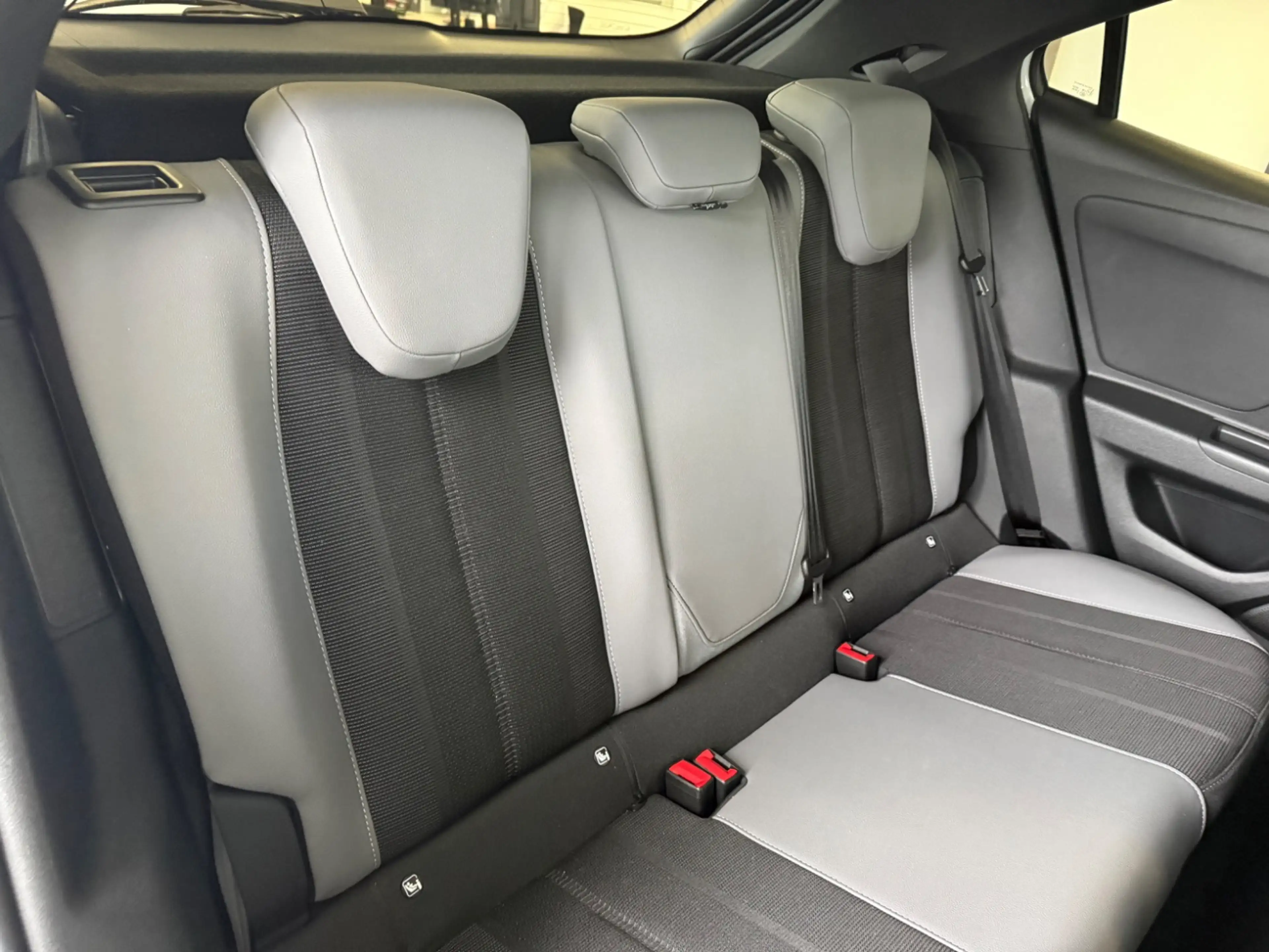 Opel Mokka 1.2 Turbo Elegance Navi*Rückfahrkamera — photo 12