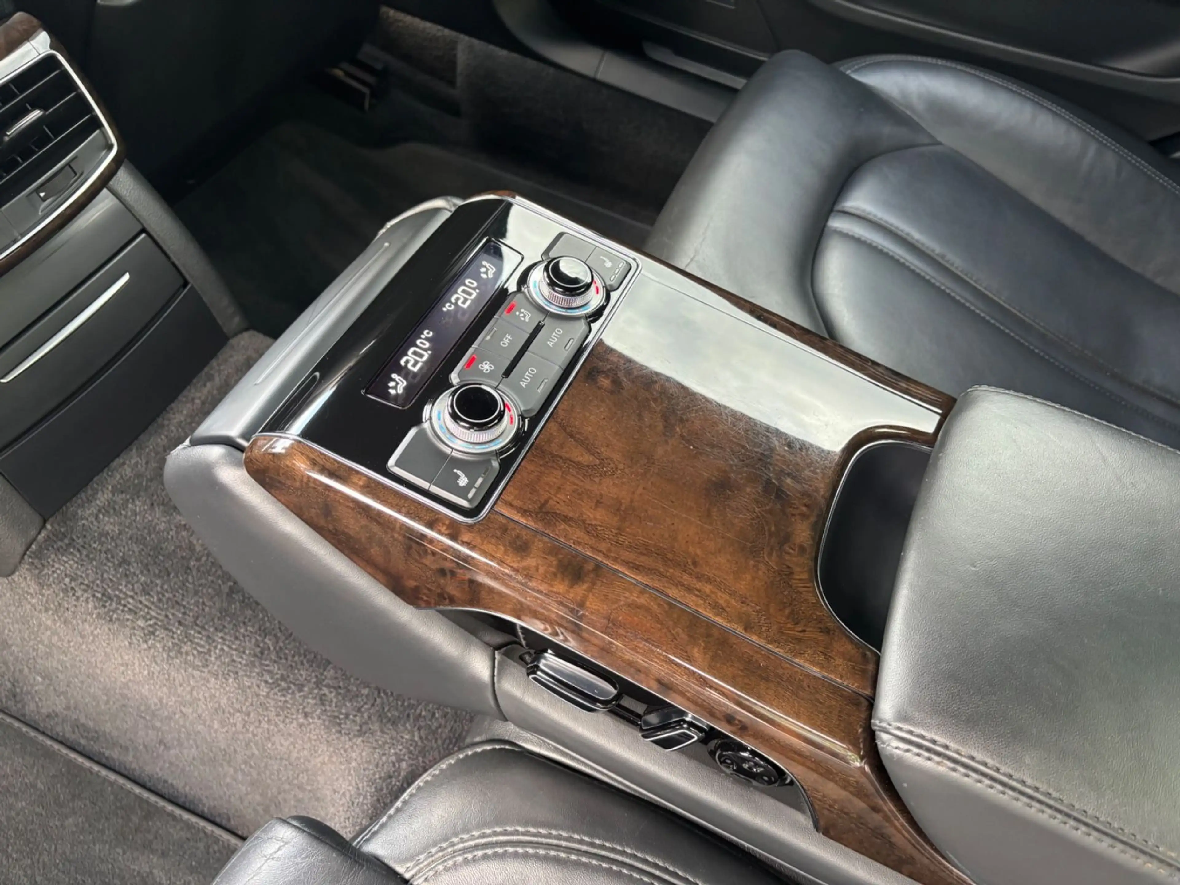 Audi A8 3.0 TDI quattro Lang Leder Navi Bi-Xenon 5-Si — photo 15