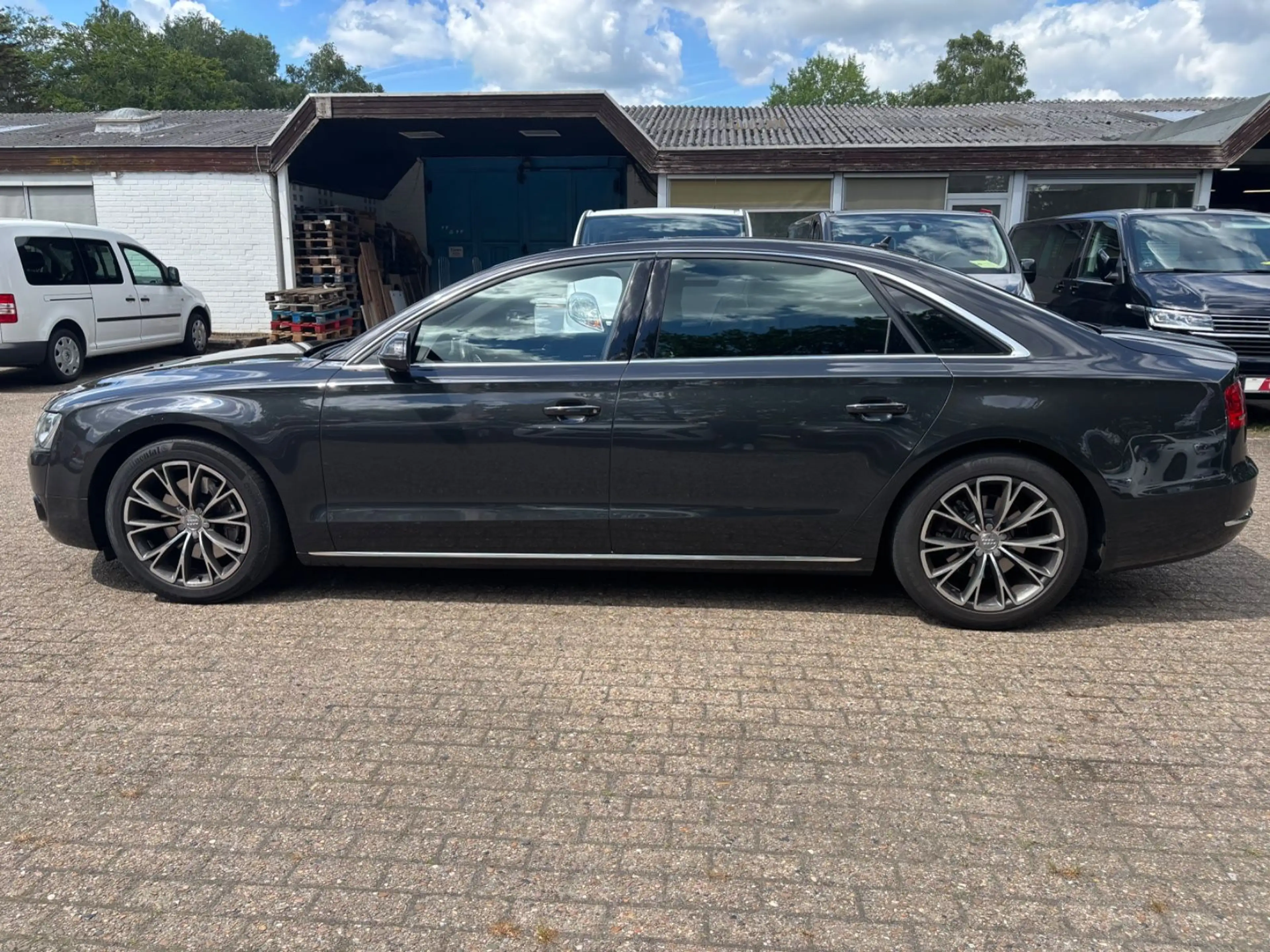 Audi A8 3.0 TDI quattro Lang Leder Navi Bi-Xenon 5-Si — photo 2