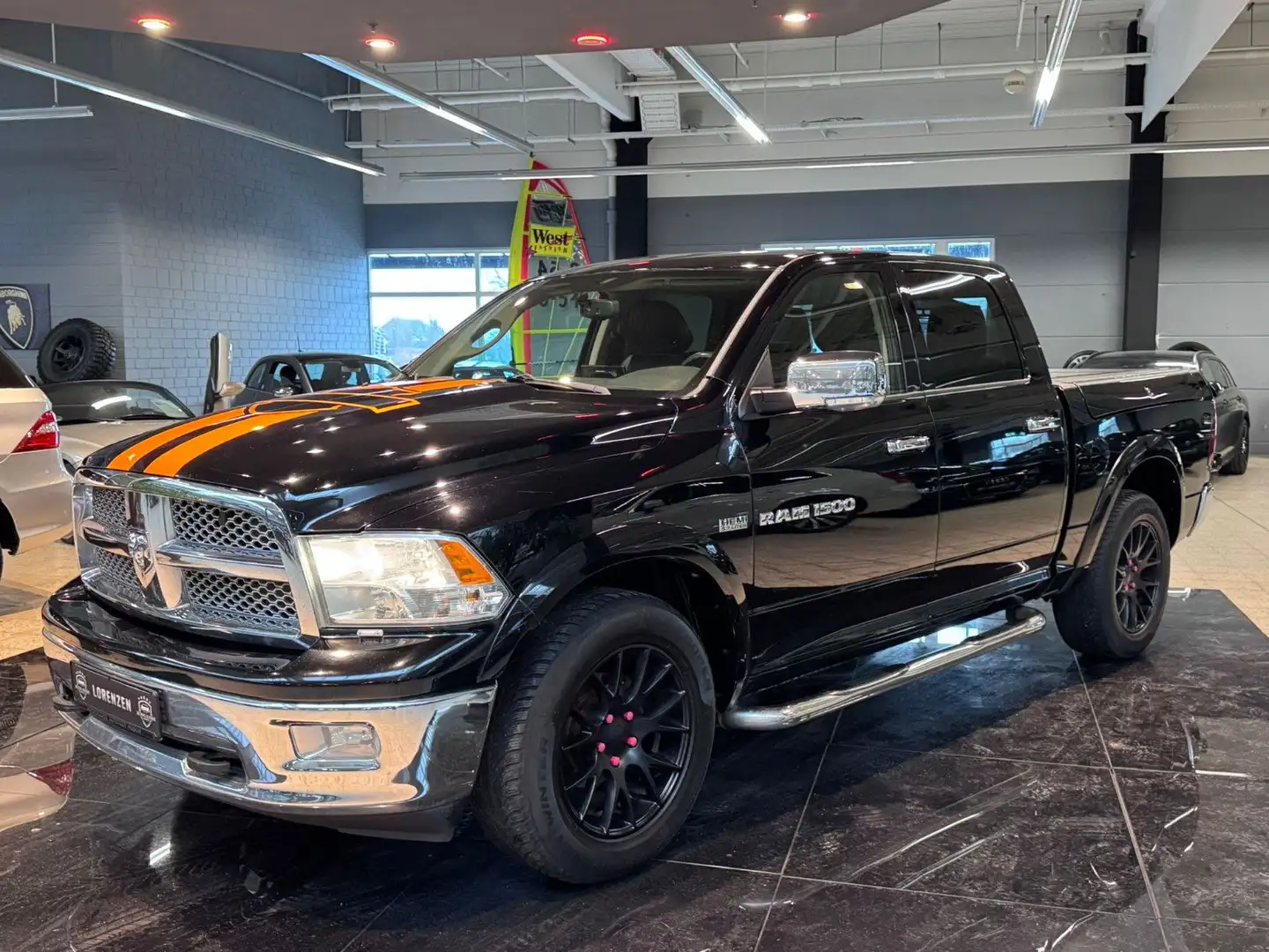 Dodge RAM 1500 Crew Cab Laramie Leder Kamera AHK 20" Schwarz - 1