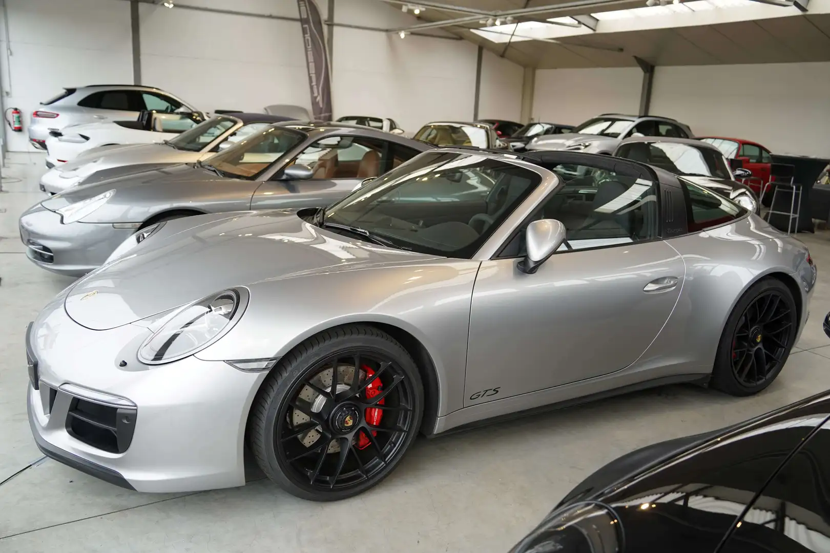 Porsche 991 991.2 targa GTS 3.0 PDK Gris - 2